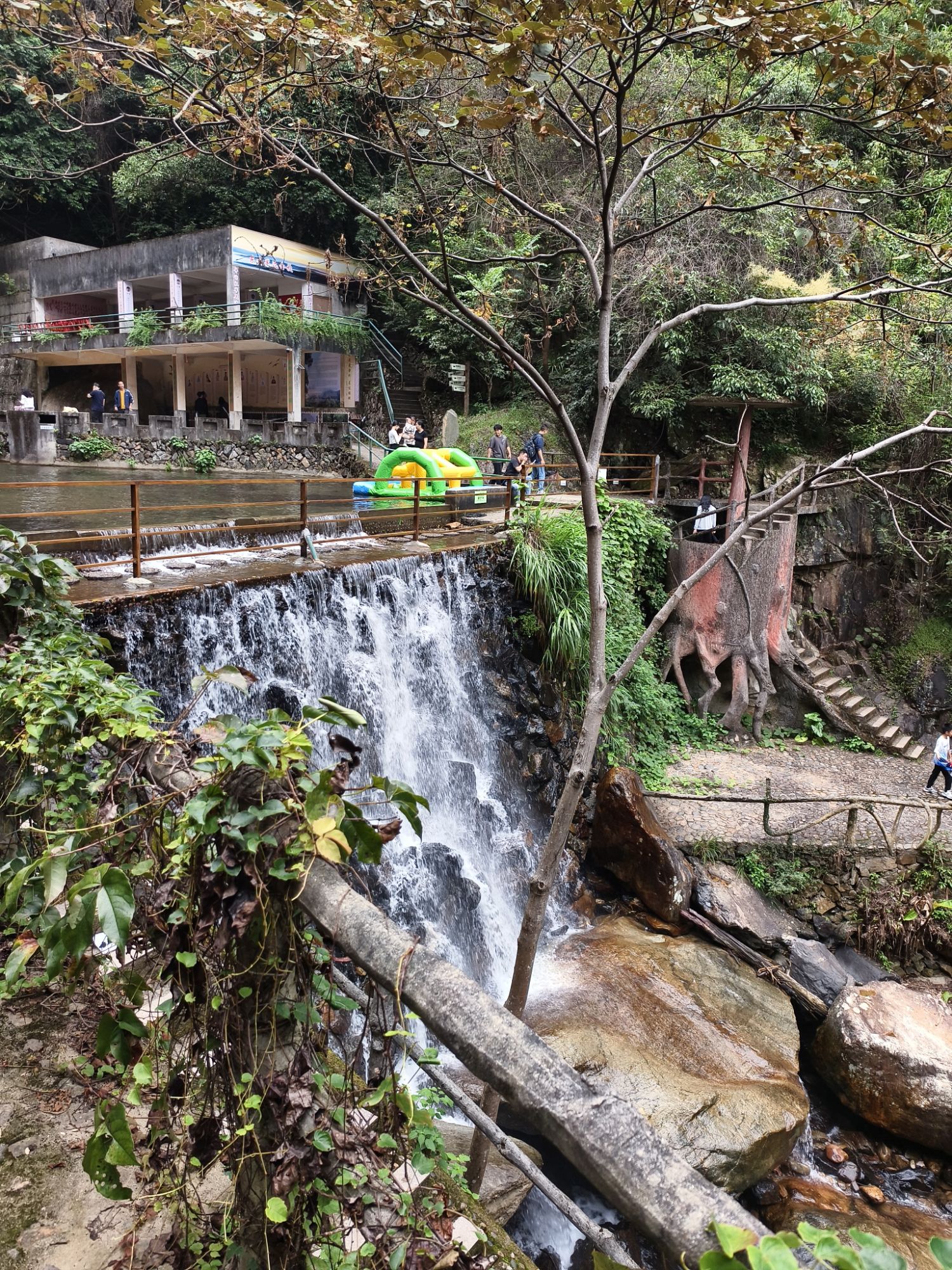 茫荡山三千八百坎景区旅行图片 2