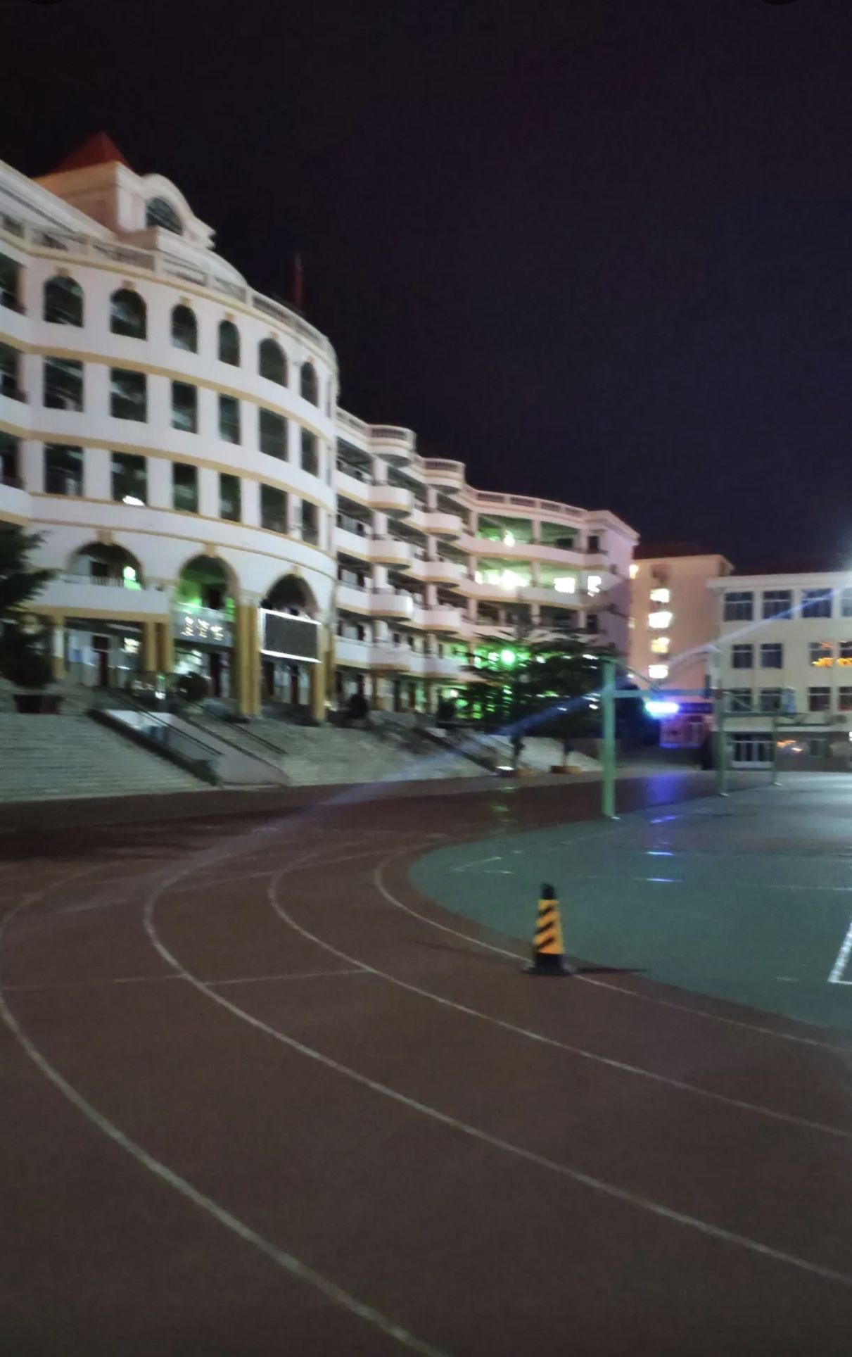 威海市实验中学