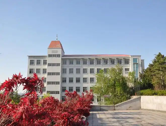 威海市竹岛中学