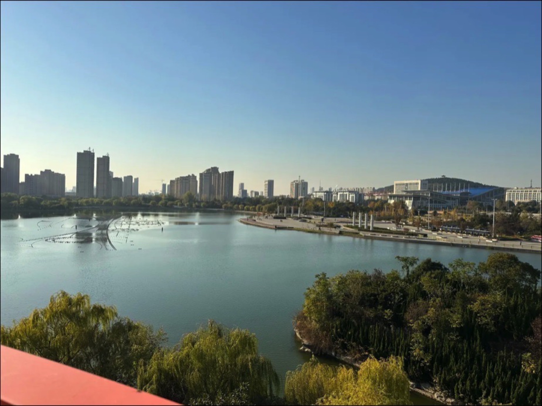 凤鸣湖广场旅行图片 3