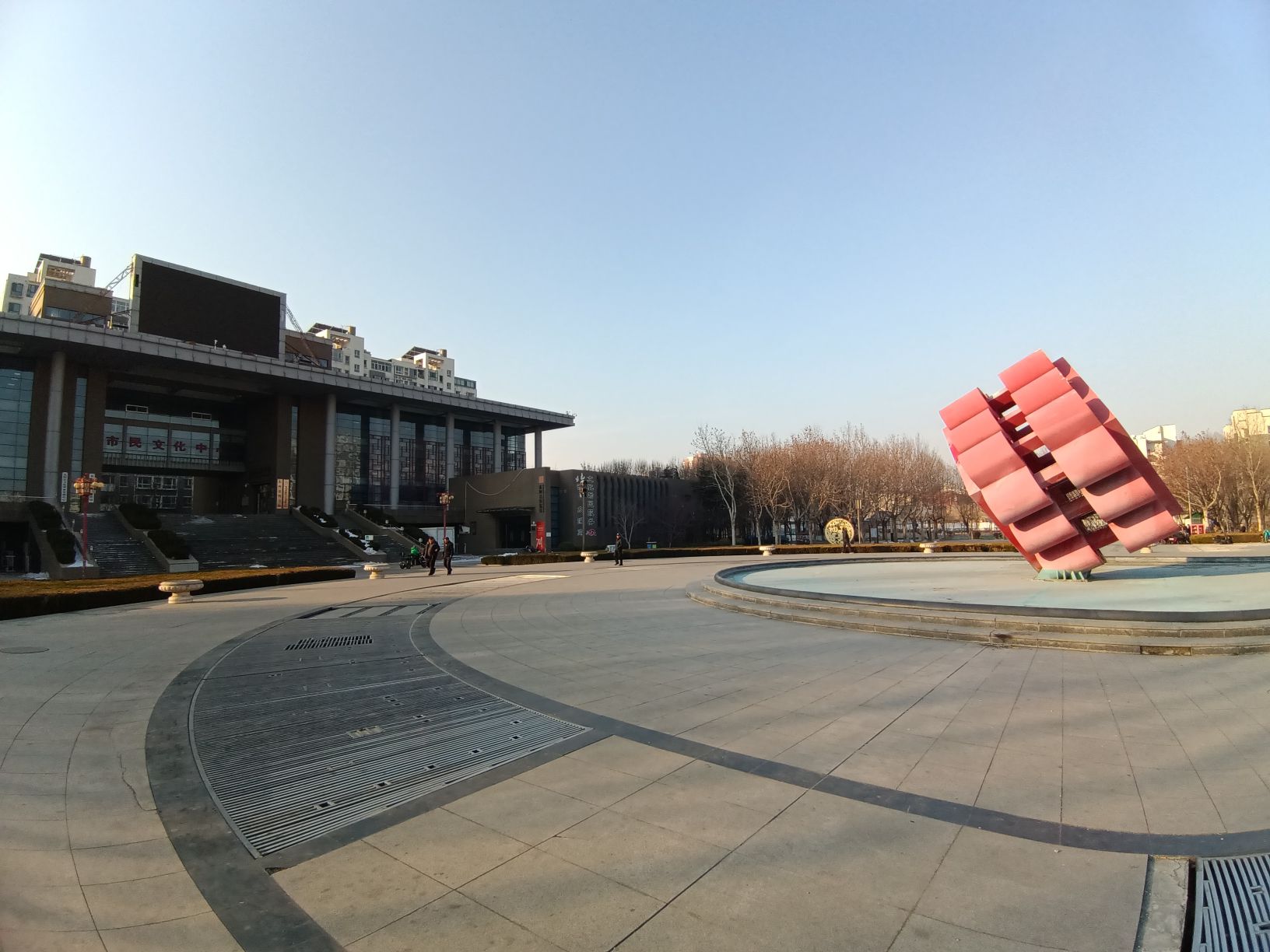 喜鹊广场旅行图片 3
