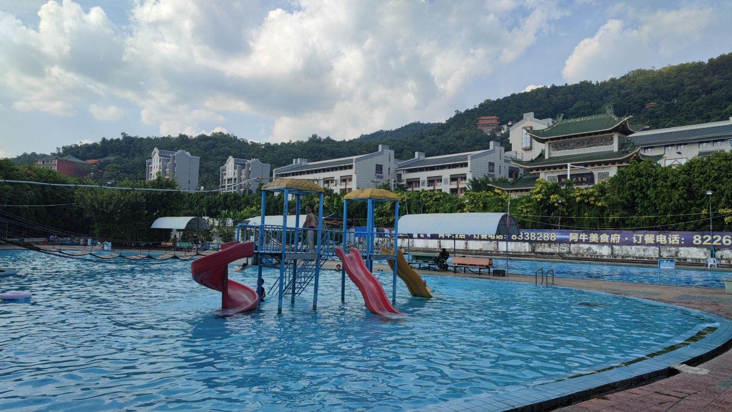 岐山游泳场