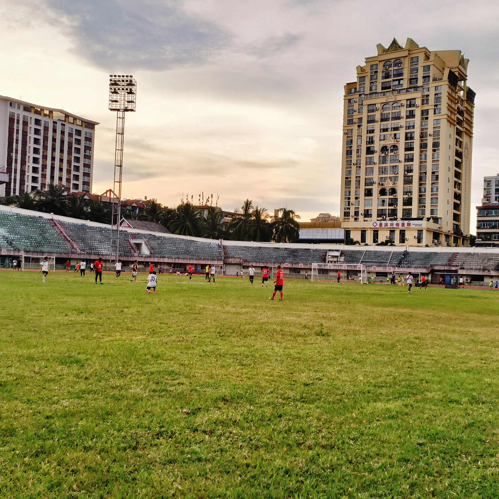 西双版纳民族体育场
