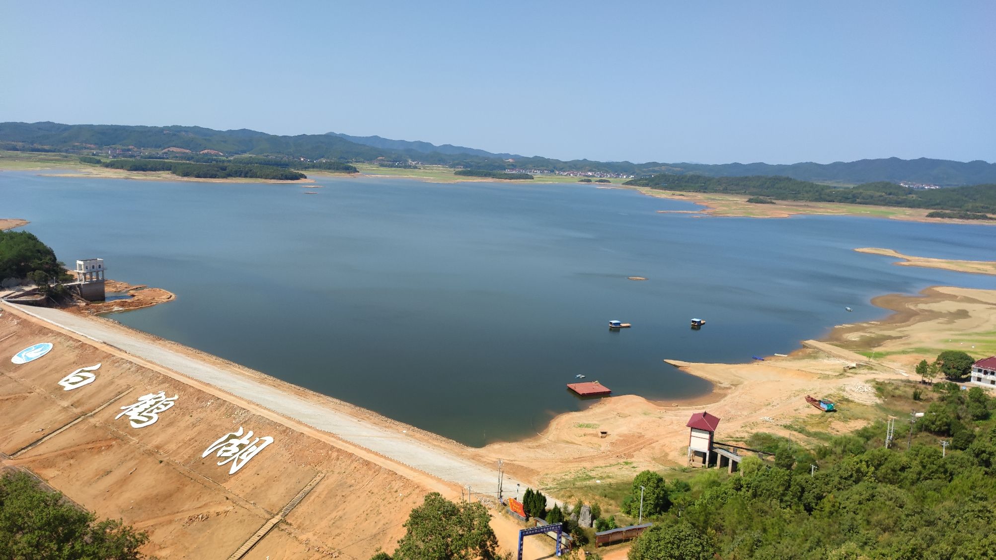 白鹤湖名胜风景区