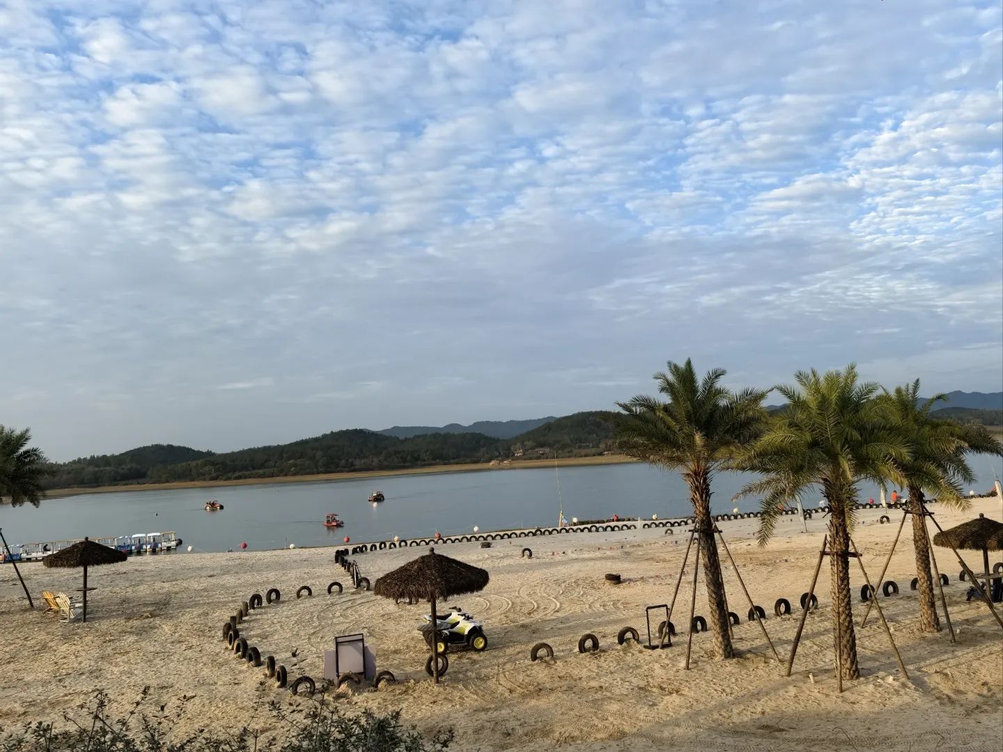 白鹤湖名胜风景区旅行图片 1
