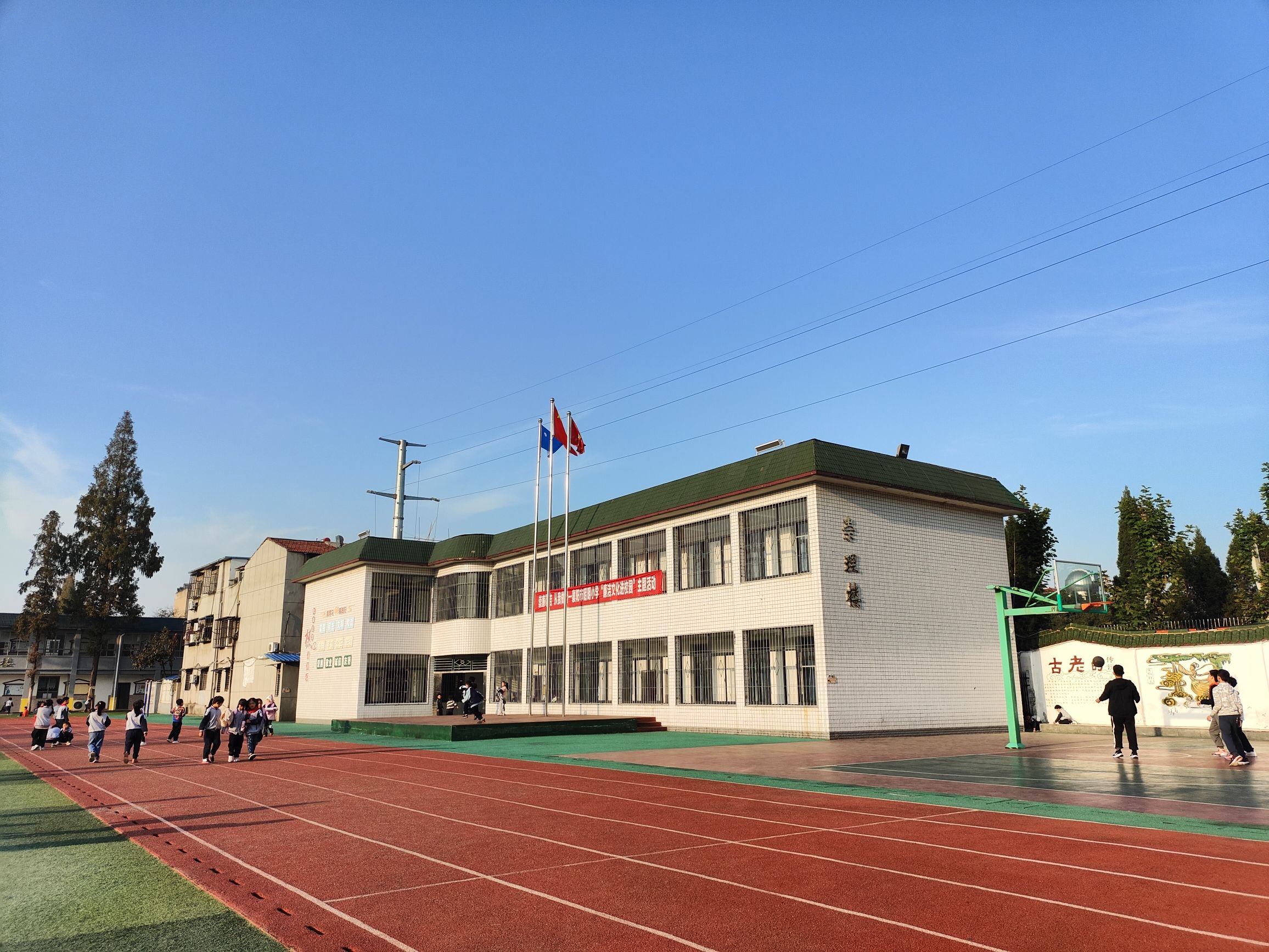 襄阳市昭明小学