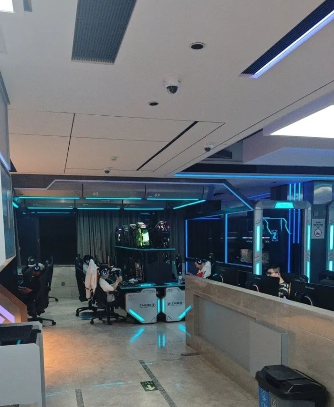 创世网吧(长虹店)
