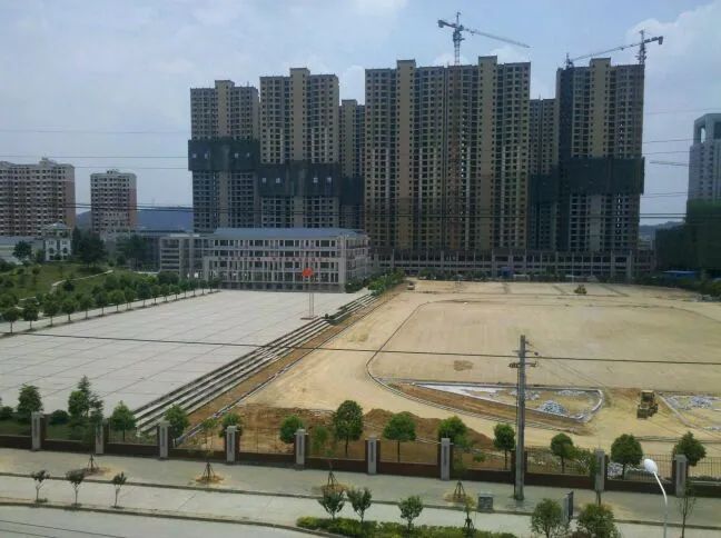 鄂州市吴都中学