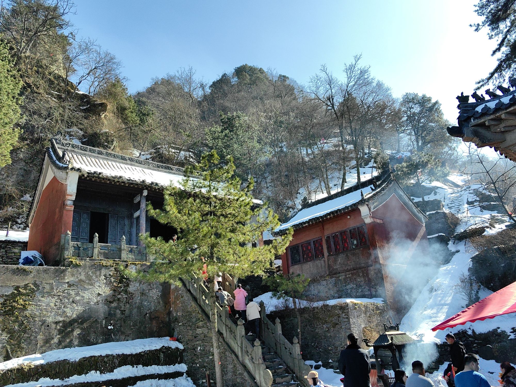 武当山风景区-黄龙洞