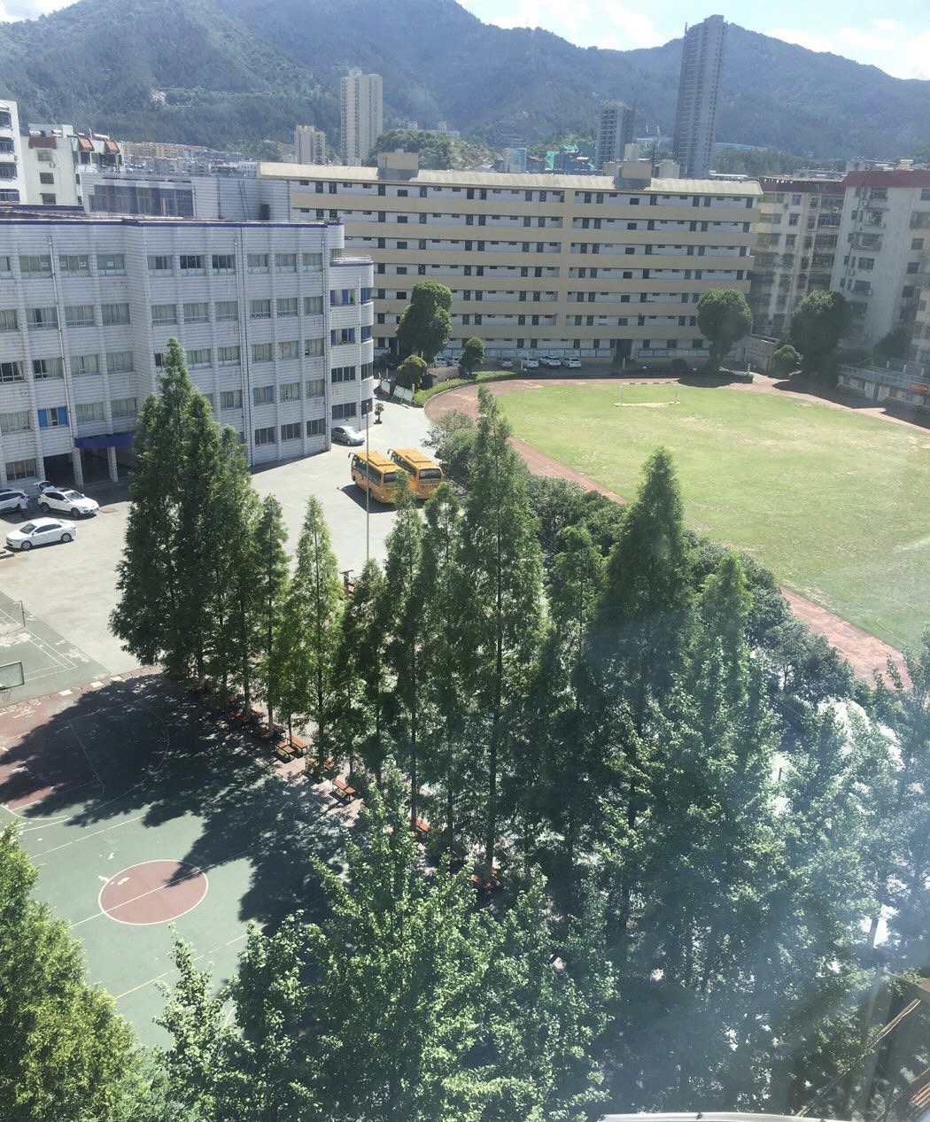 十堰外国语学校