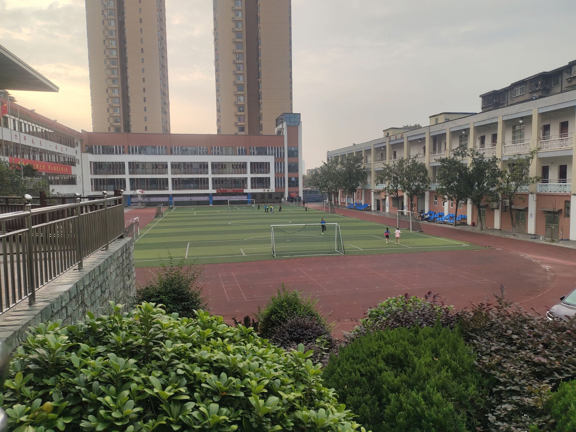 株洲六〇一中英文小学
