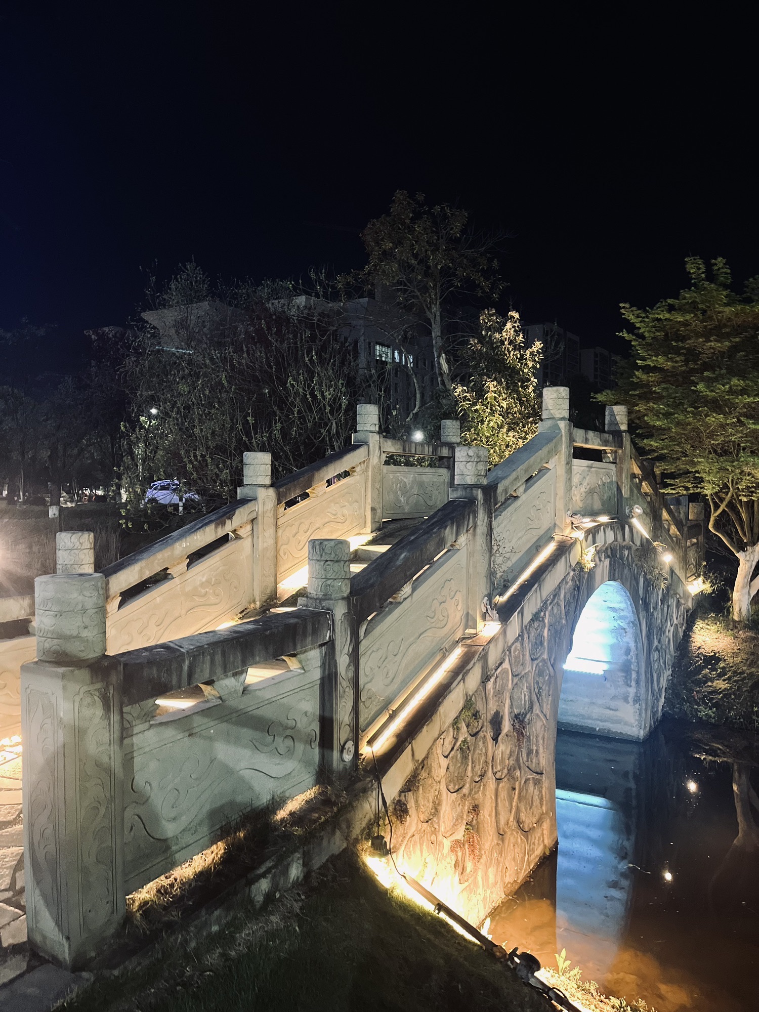 爱莲广场旅行图片 1