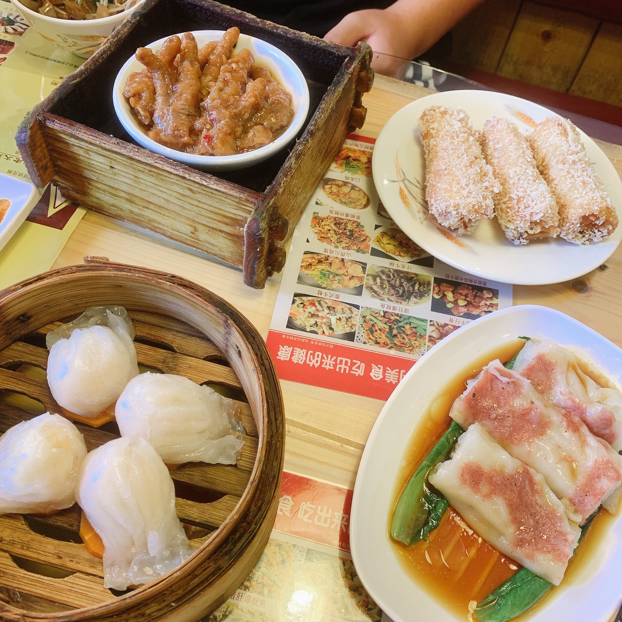 黄金龙茶餐厅