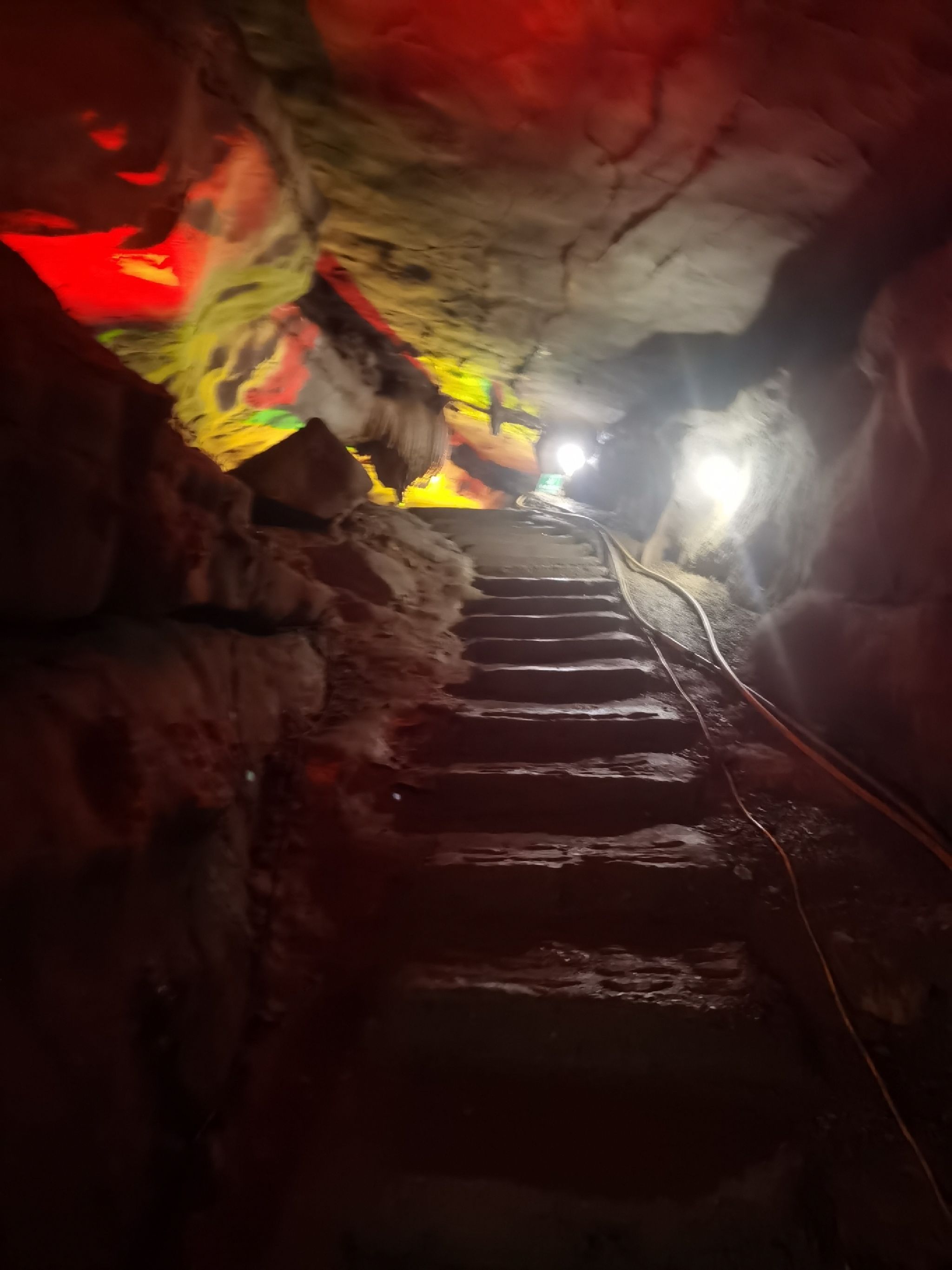 无底洞旅行图片 3