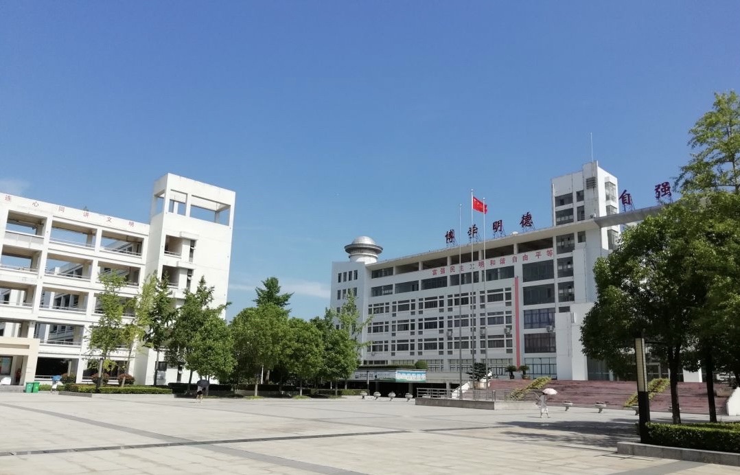 天门中学