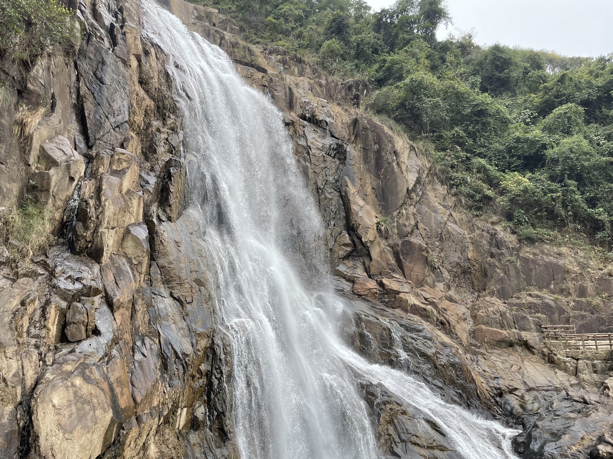 龙归寨瀑布景区旅行图片 3