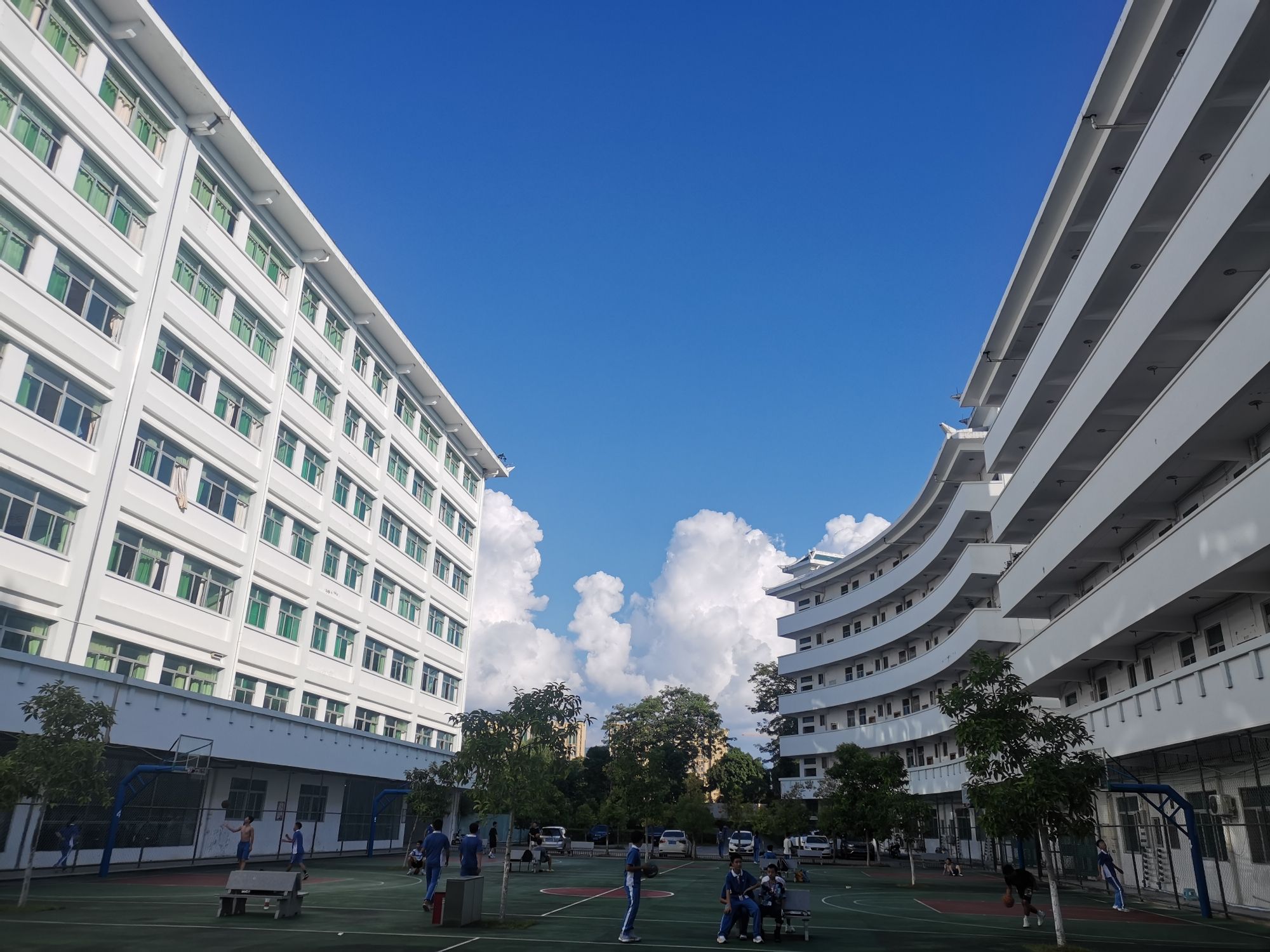 梅州市梅雁中学