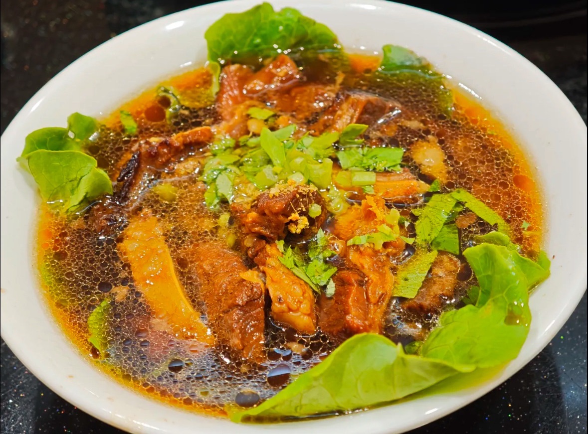 喜来春·潮汕牛肉火锅·十六年老字号