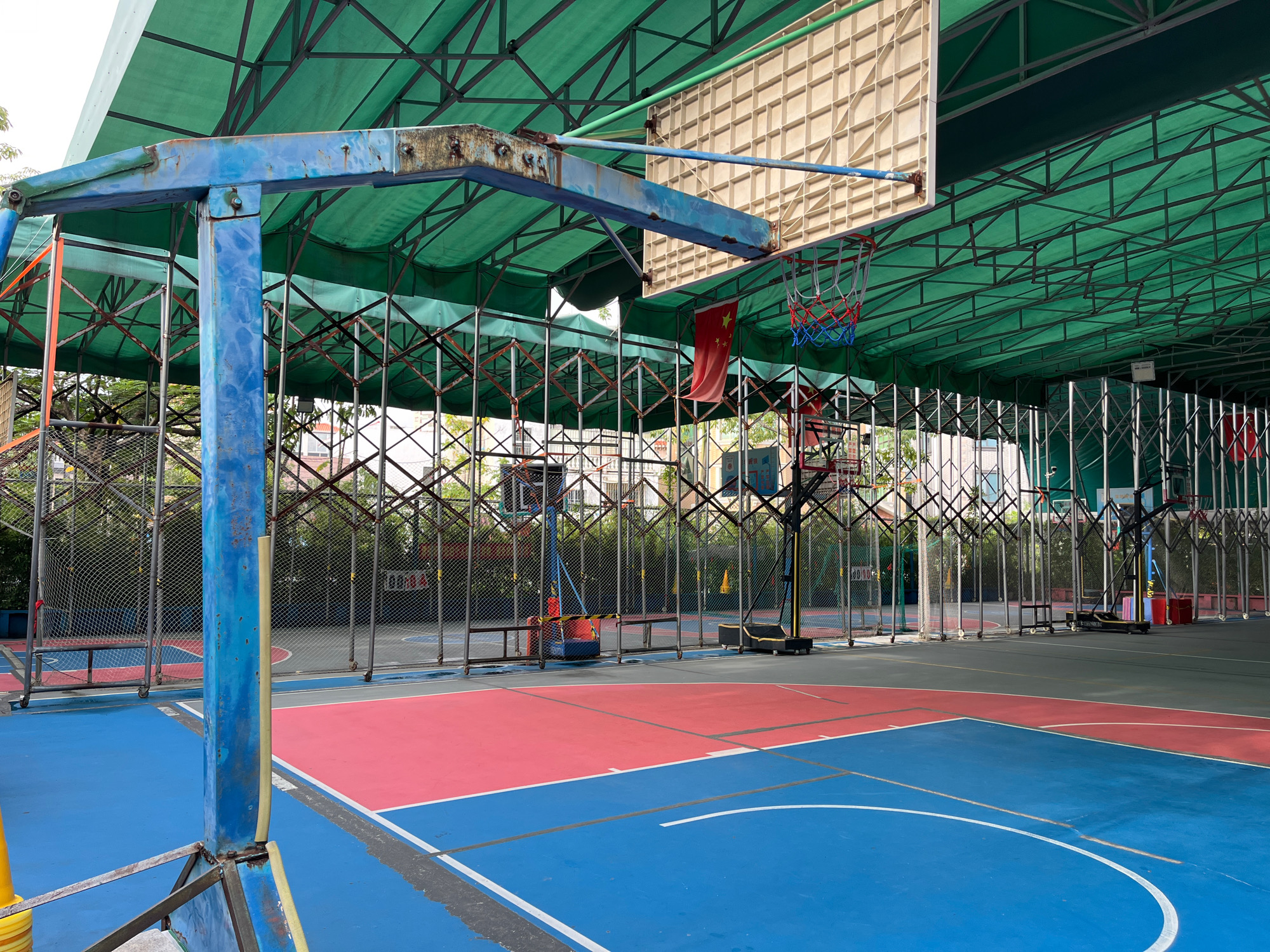 场地封面-莲花山庄篮球场