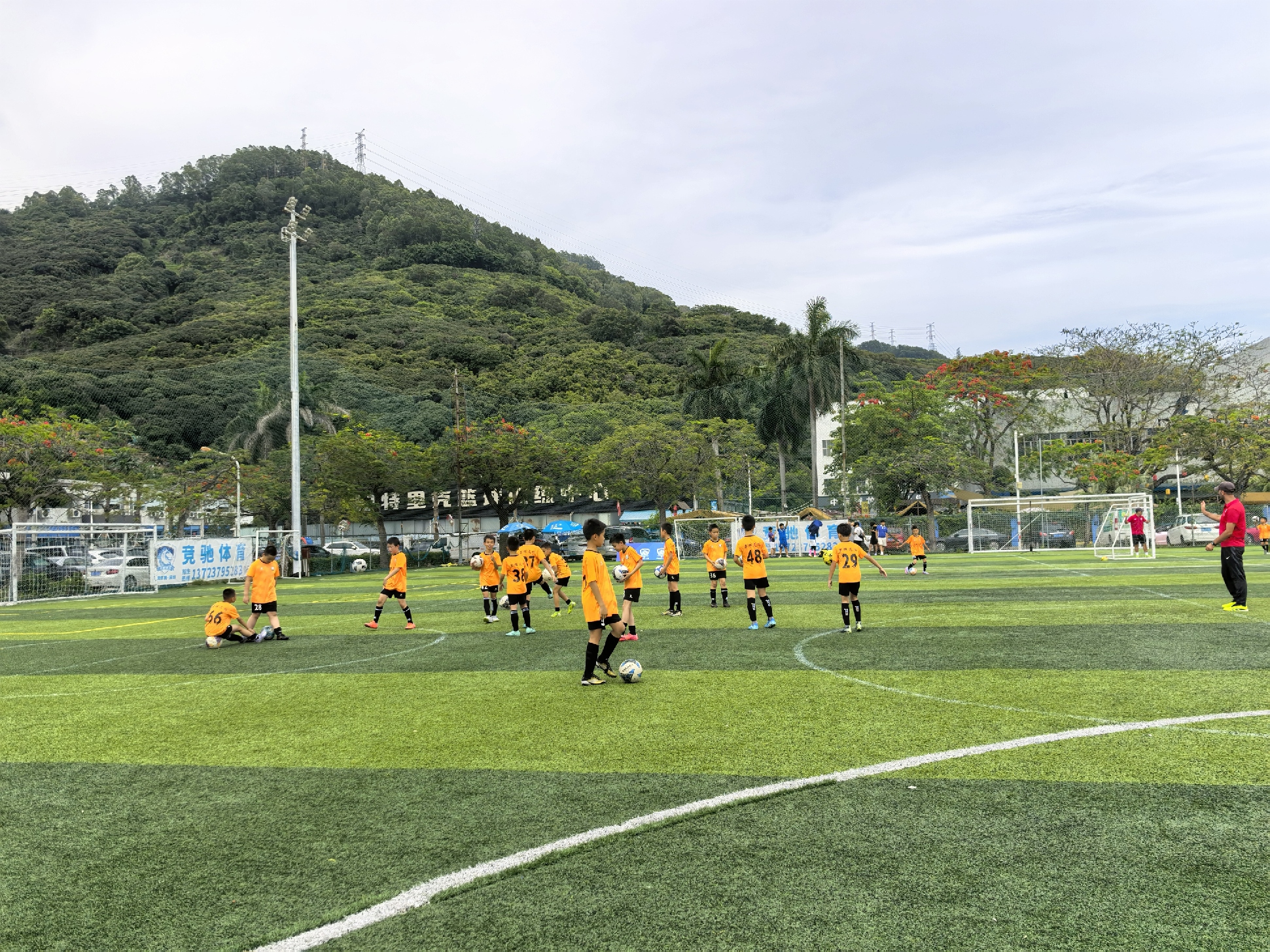 场地封面-康爵足球俱乐部龙珠分部