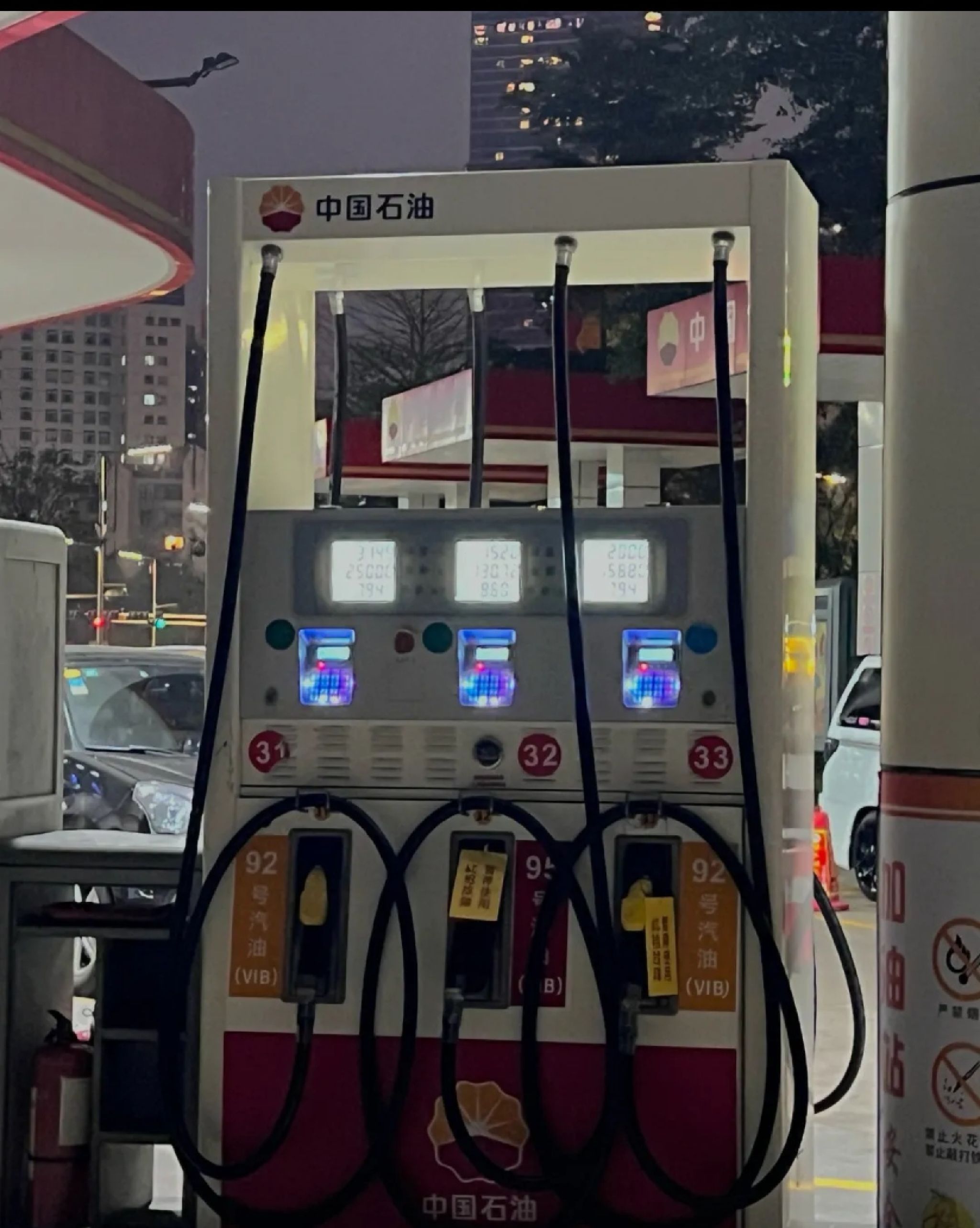 中国石油加油站