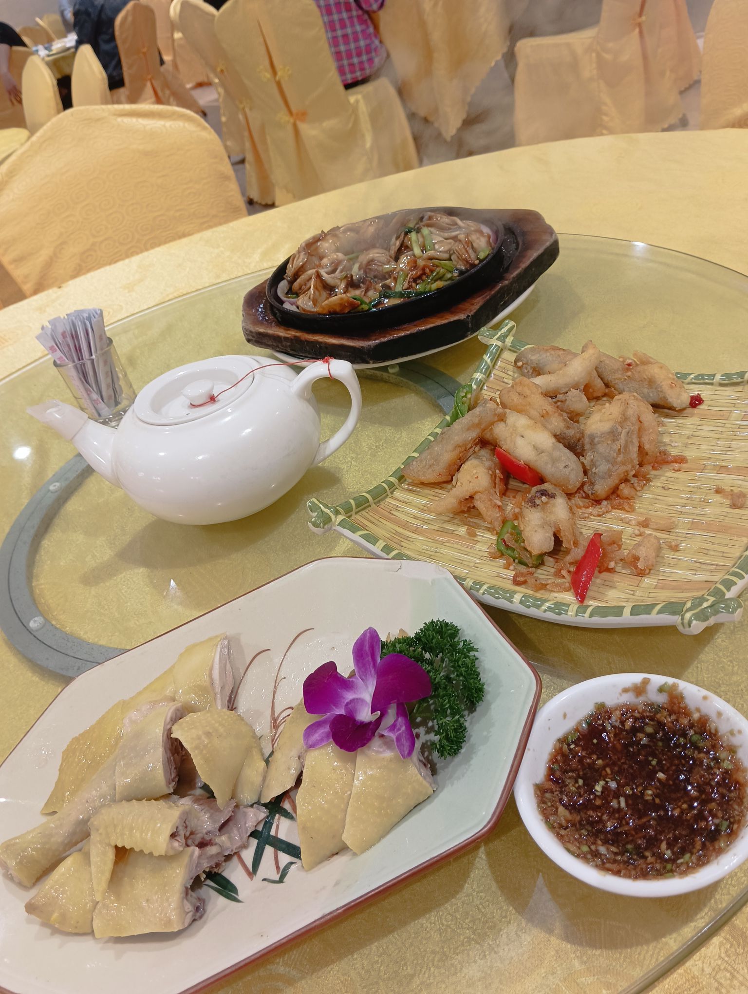 骑龙海鲜酒家