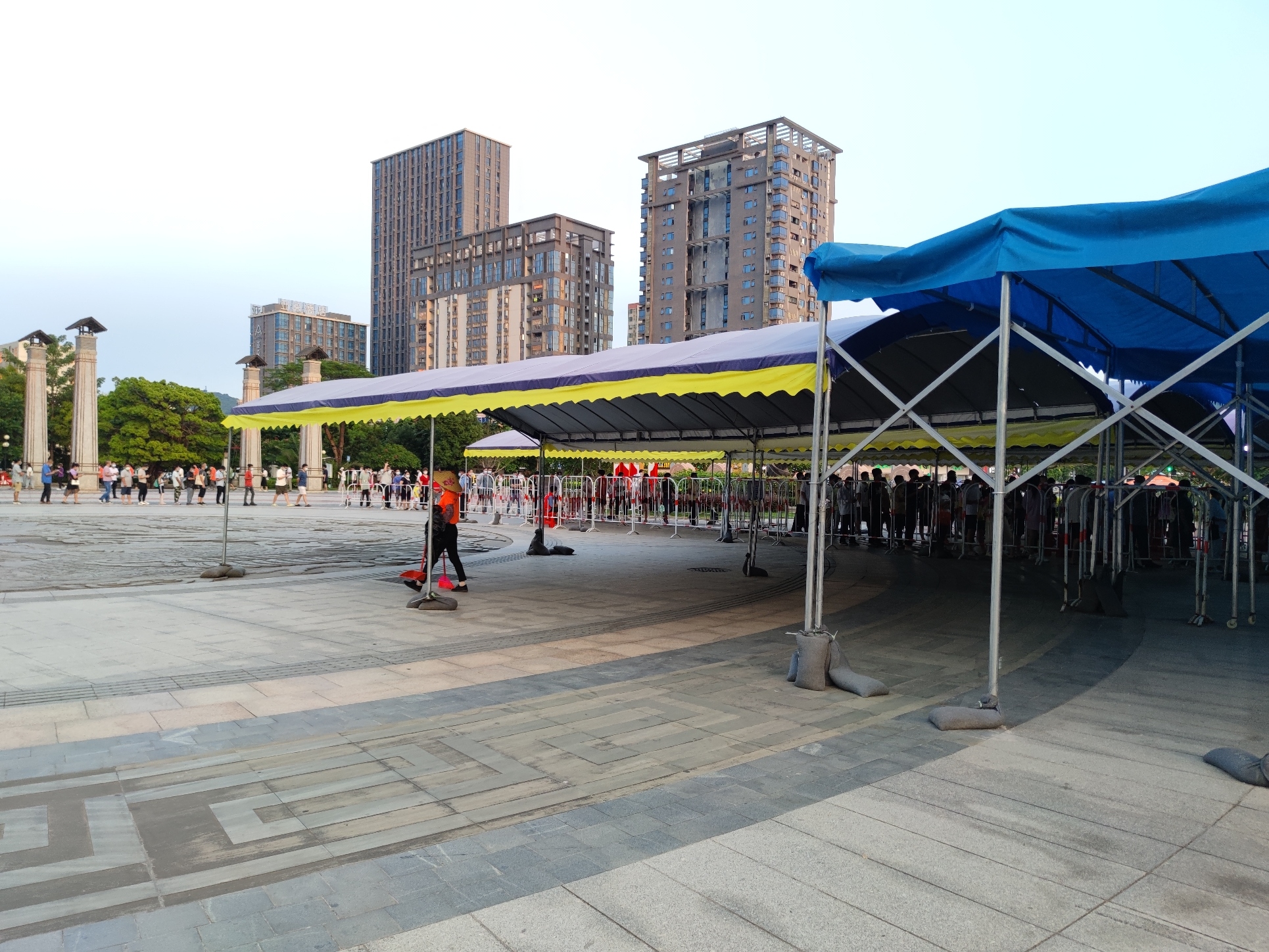 伟民广场旅行图片 1