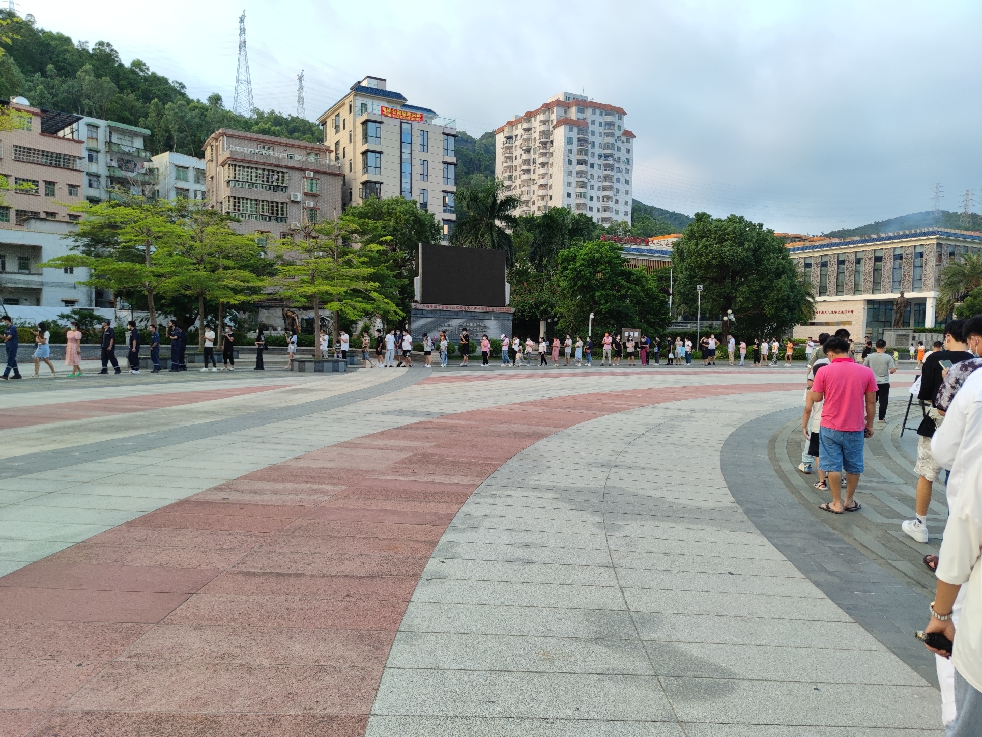 伟民广场旅行图片 3