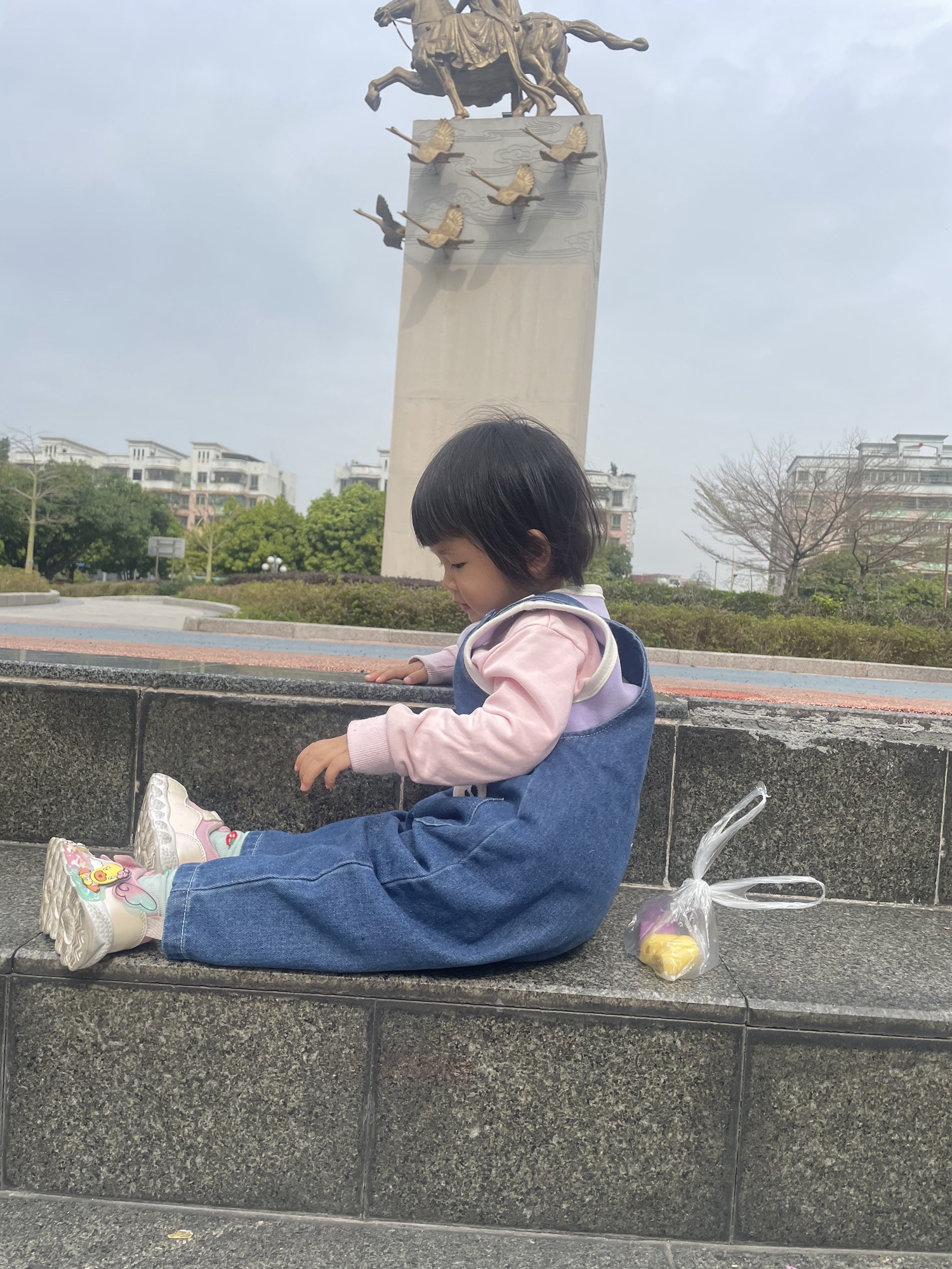荷城广场旅行图片 1