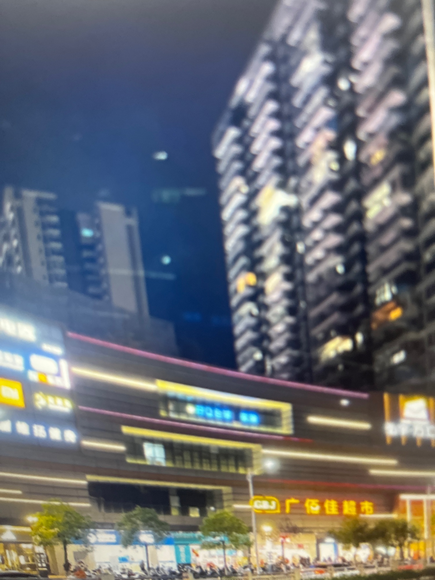 广宁城东广场旅行图片 1