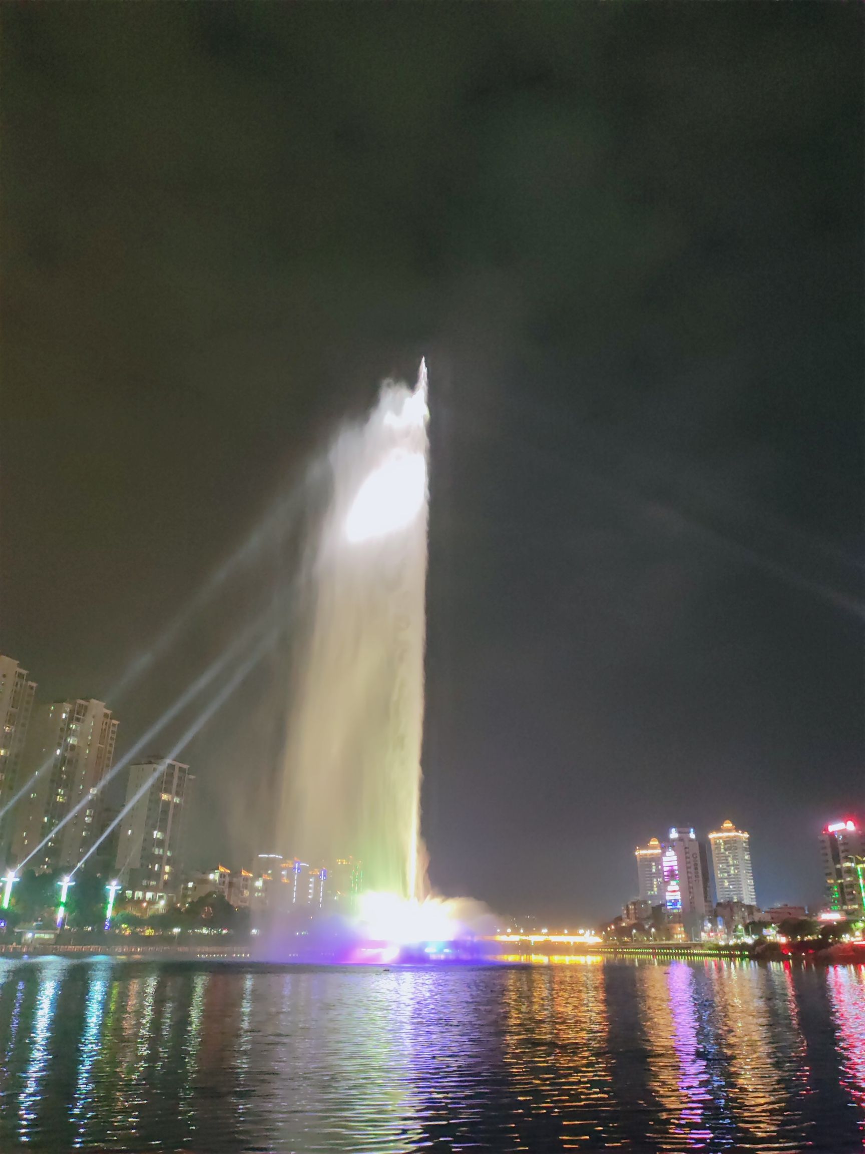 亚洲第一高喷泉旅行图片 2