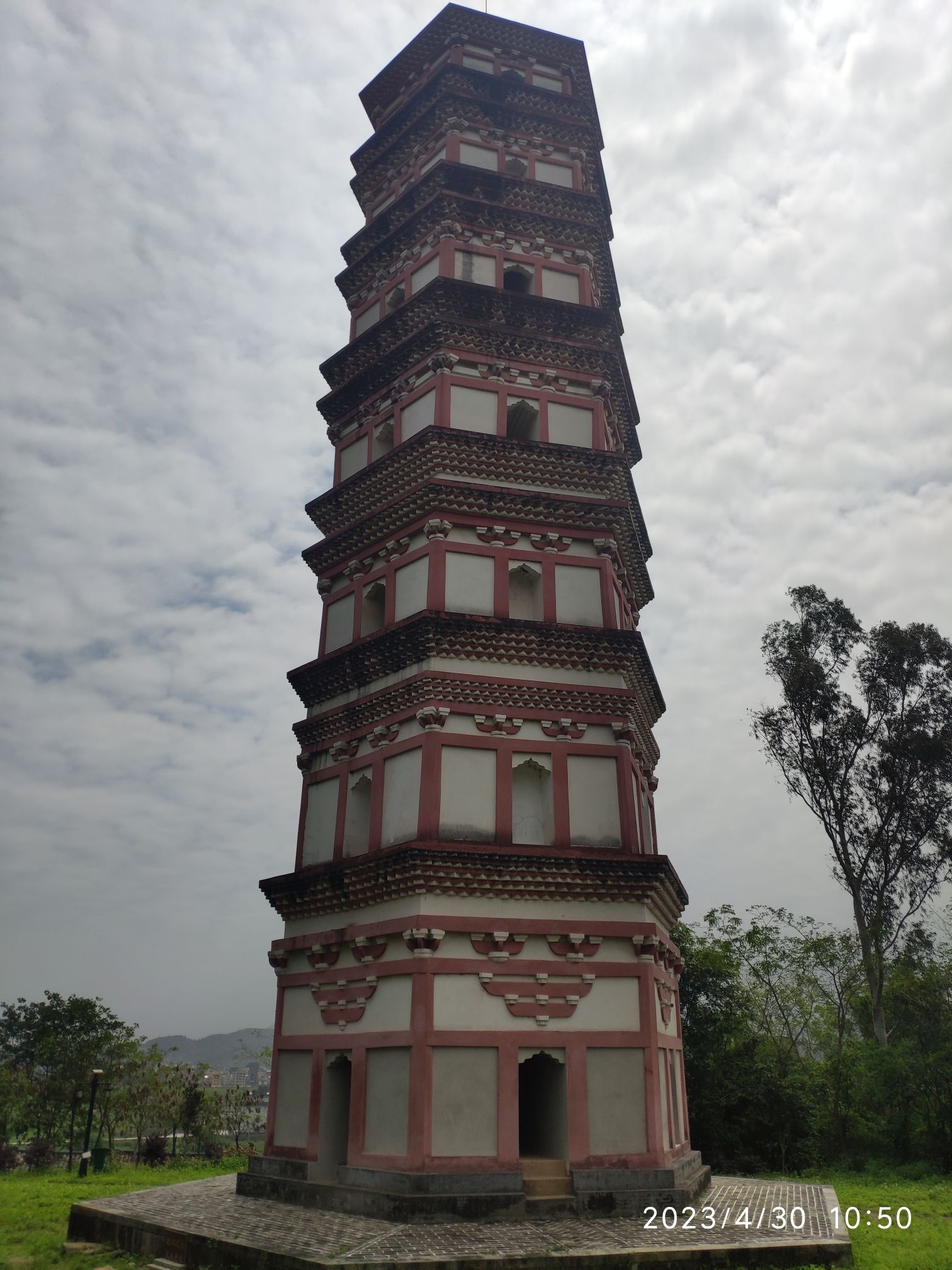 正相塔旅行图片 2