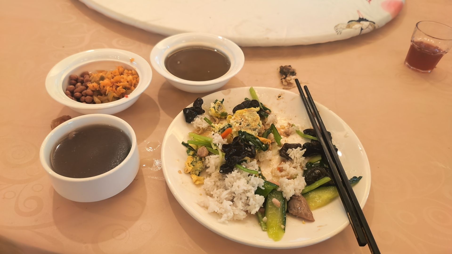 英德宝墩湖湖山温泉度假村酒店