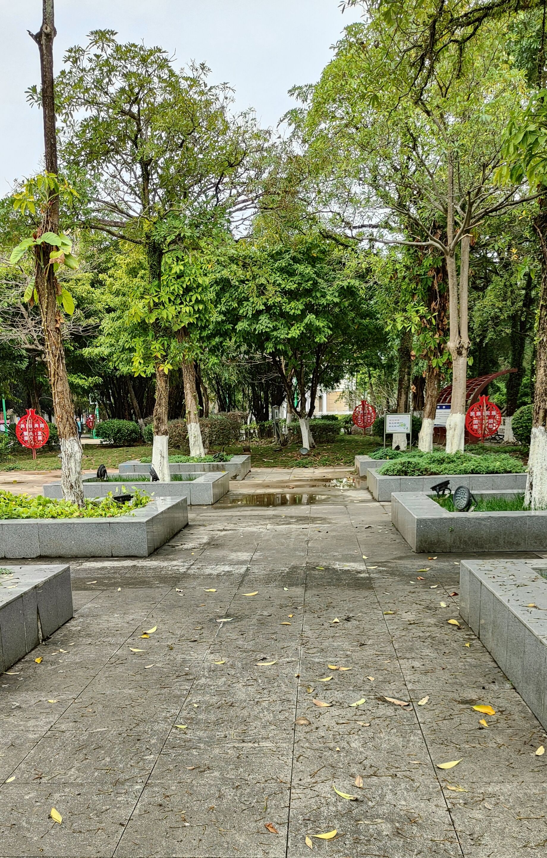 东兴外滩公园旅行图片 1