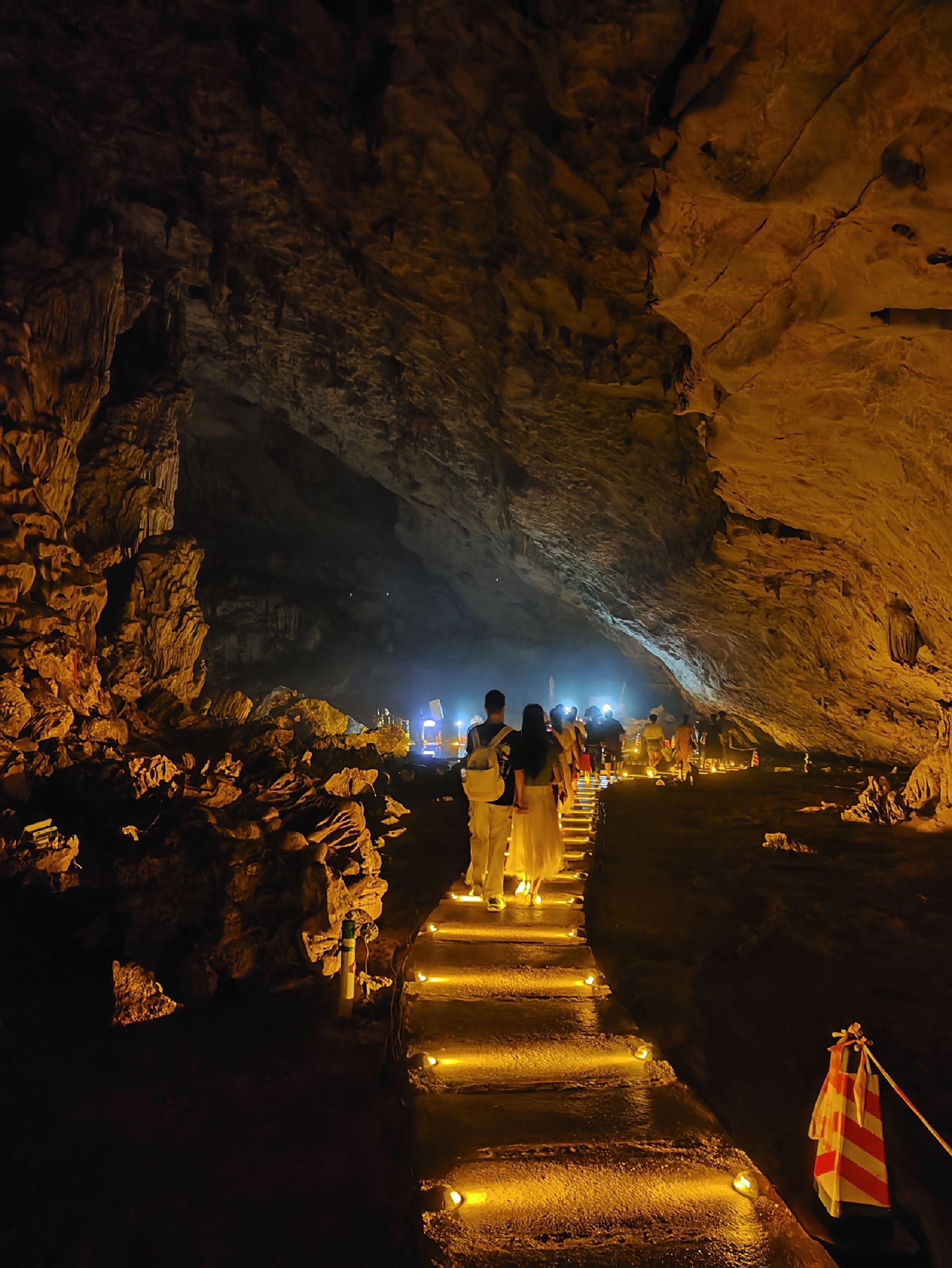 伊岭岩旅行图片 1