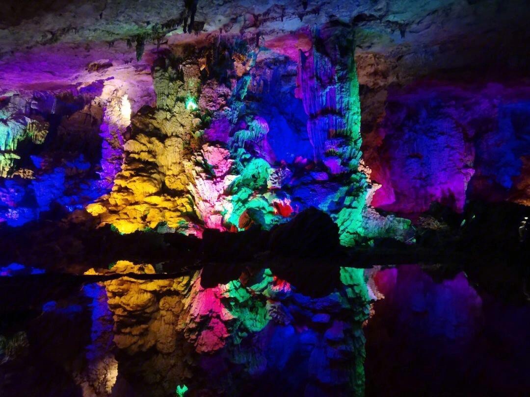伊岭岩旅行图片 3