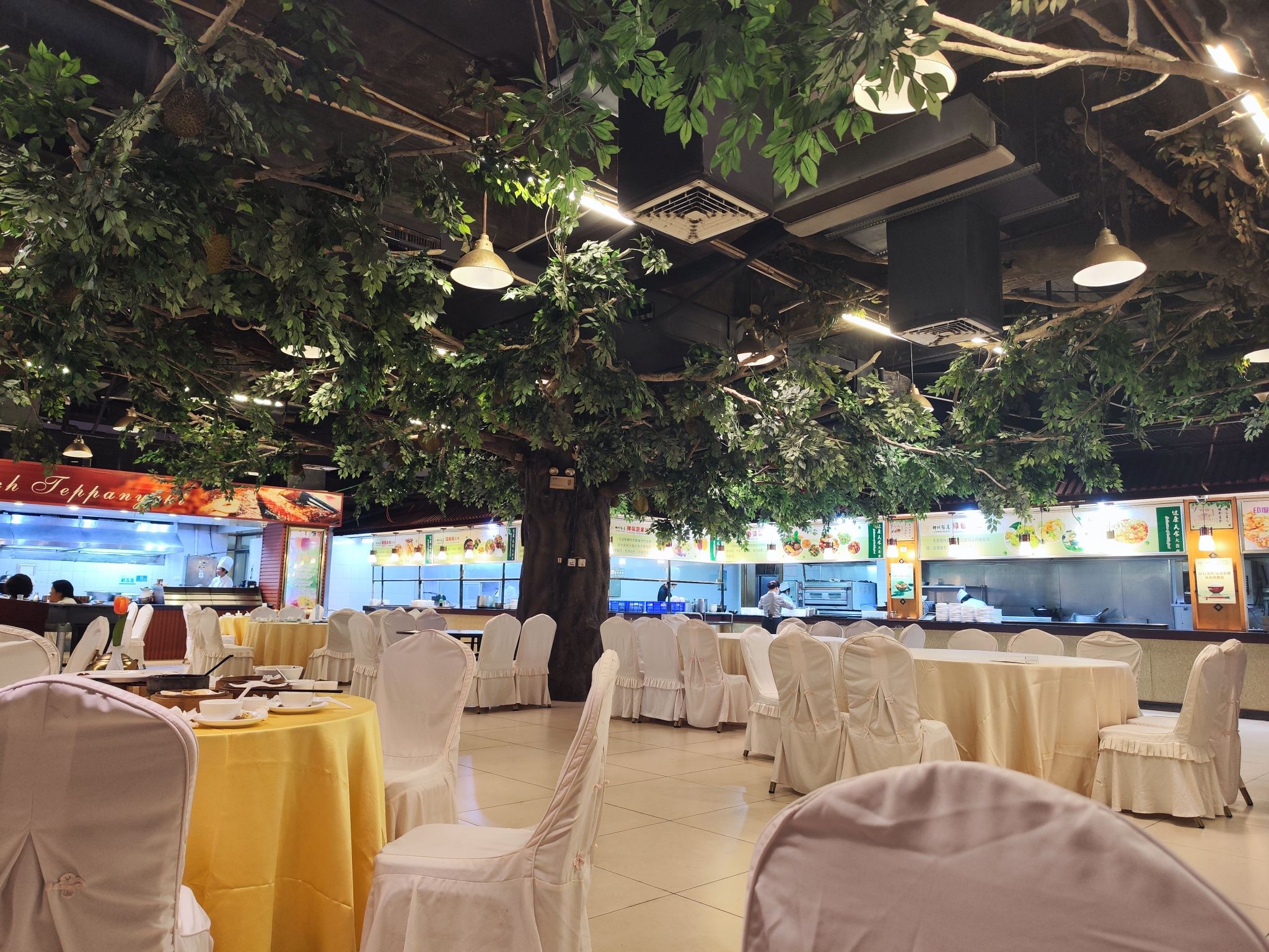 柳州饭店绿岛餐厅