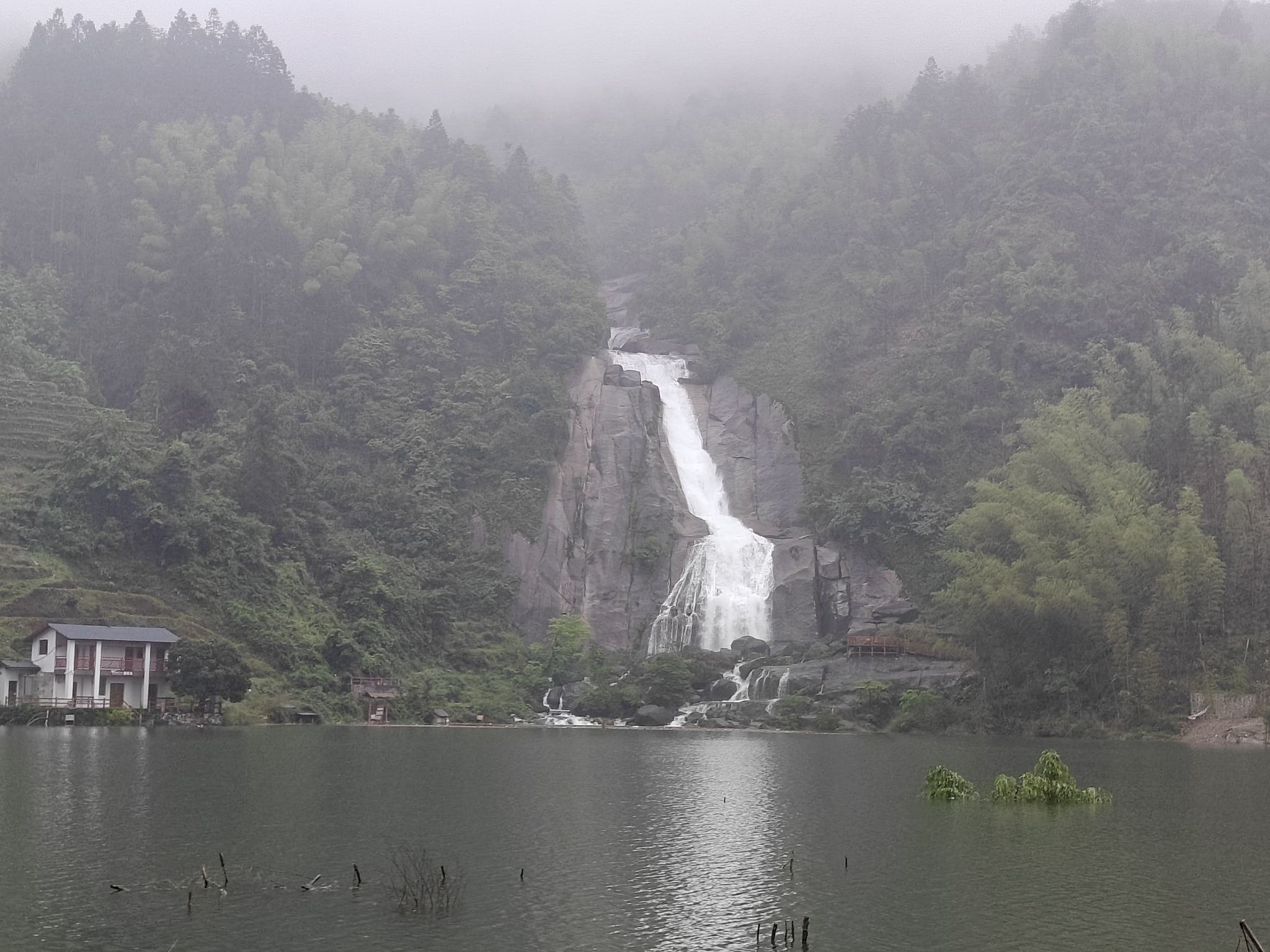 宝鼎瀑布景区旅行图片 3
