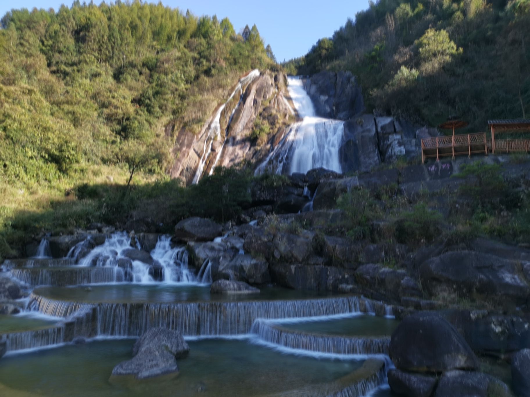 宝鼎瀑布景区旅行图片 2