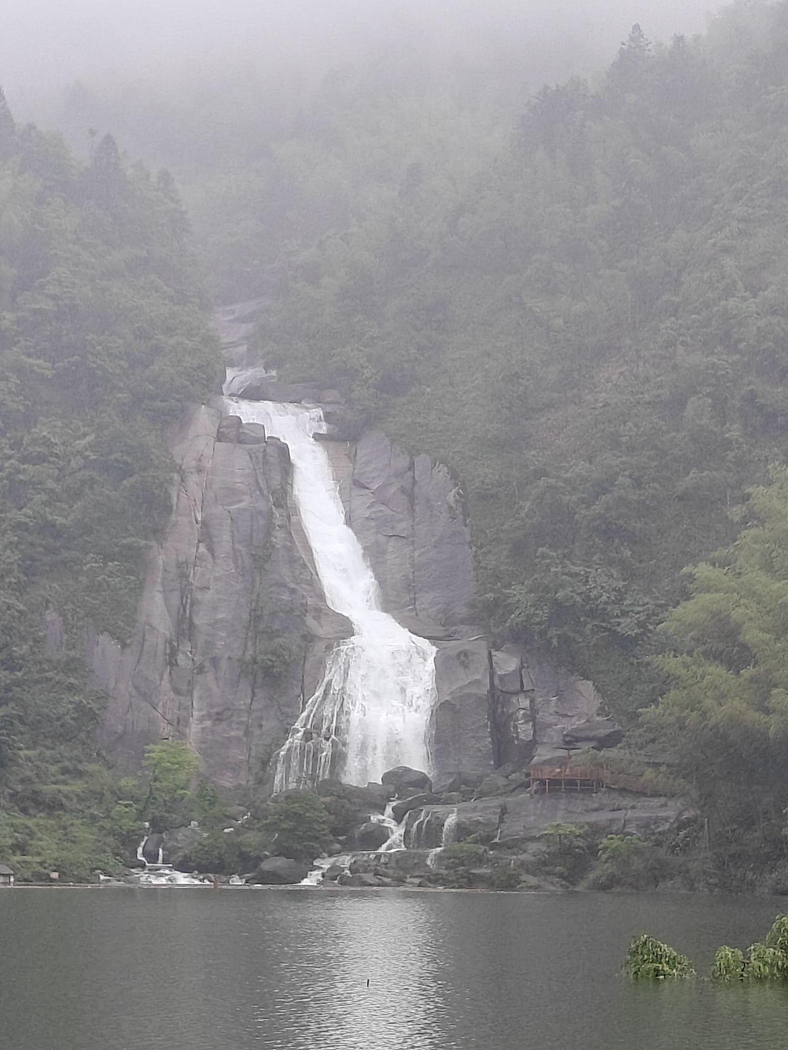 宝鼎瀑布景区旅行图片 2