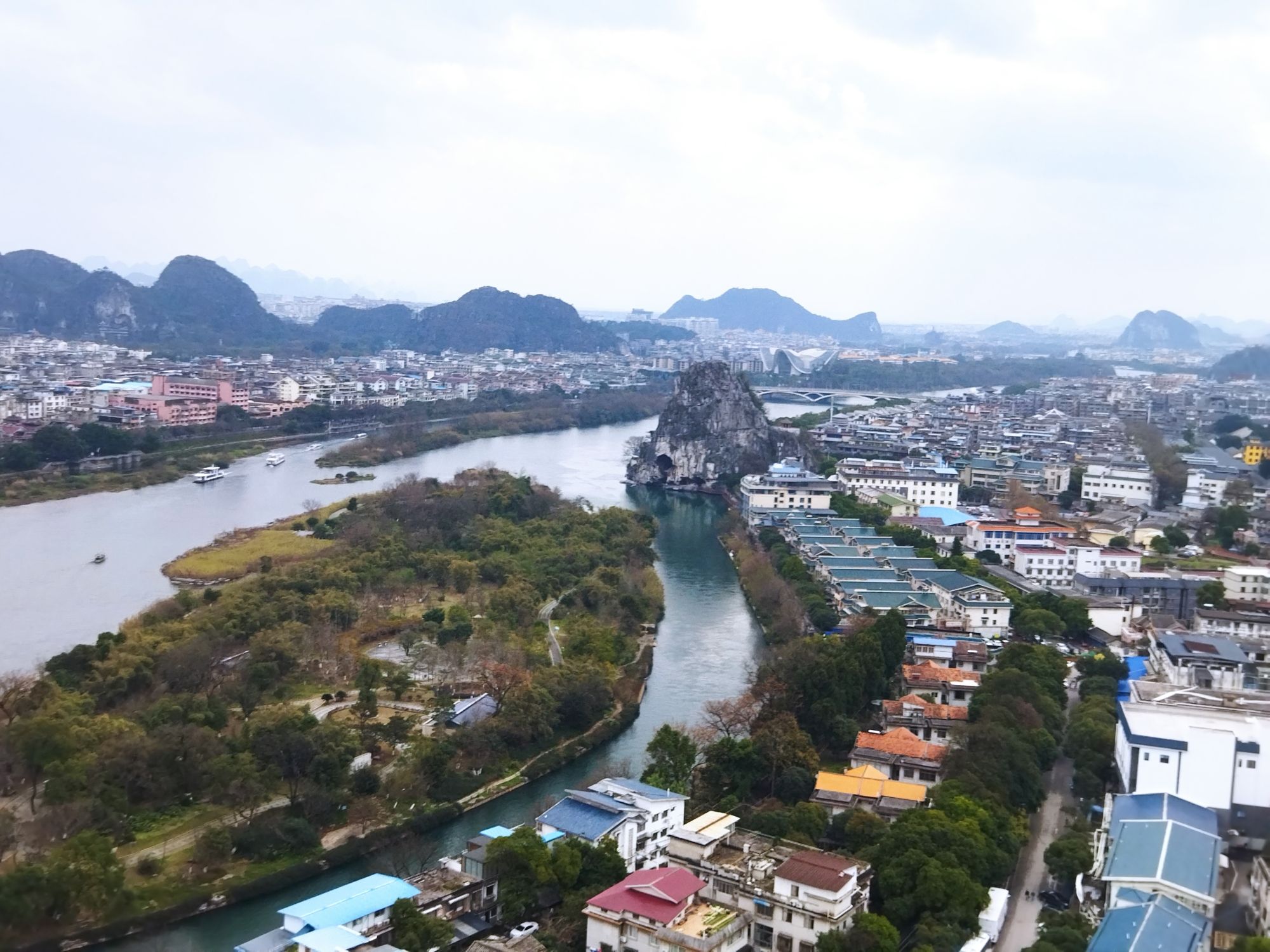 叠彩山旅行图片 2