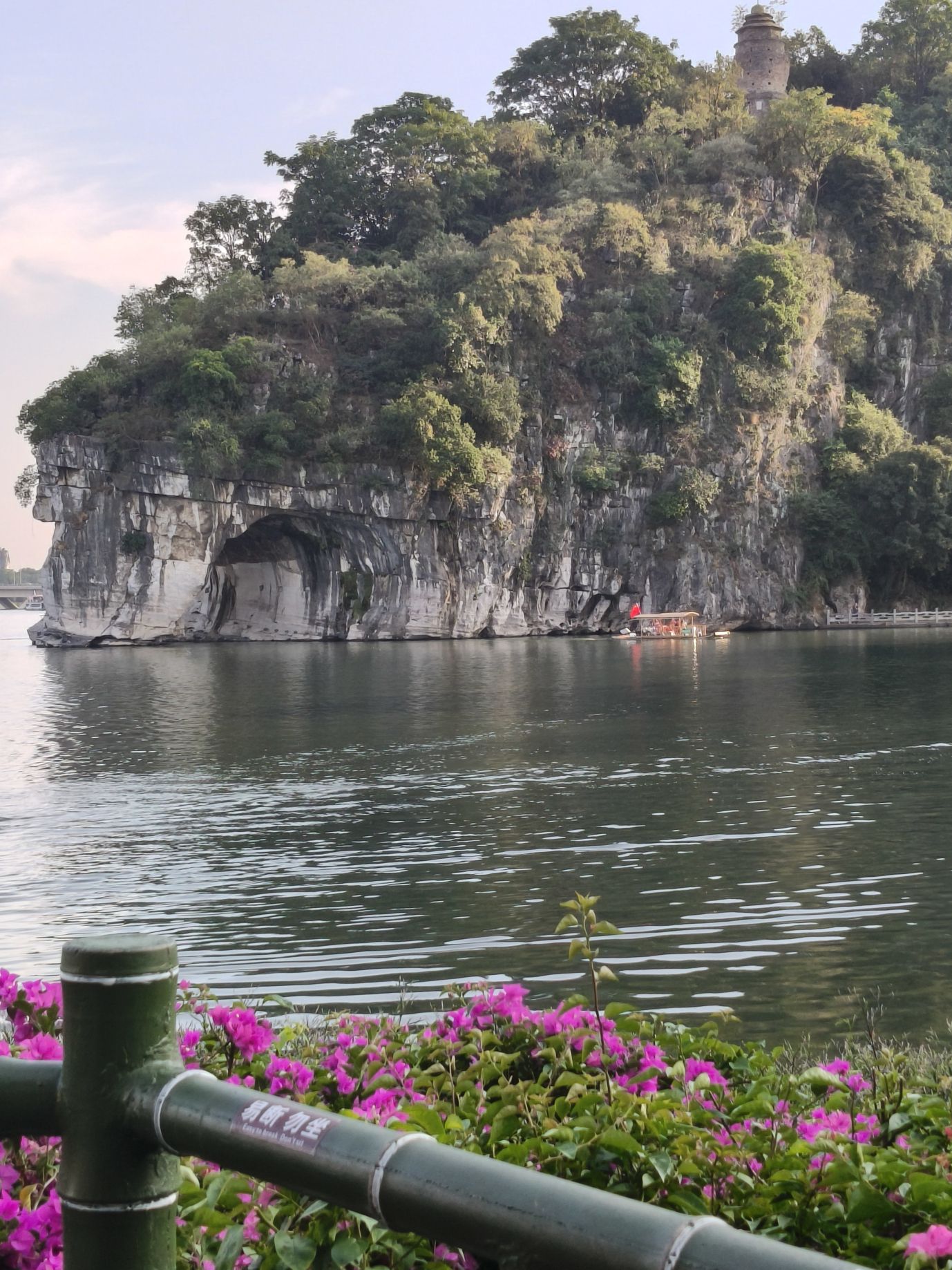 象鼻山景区旅行图片 1