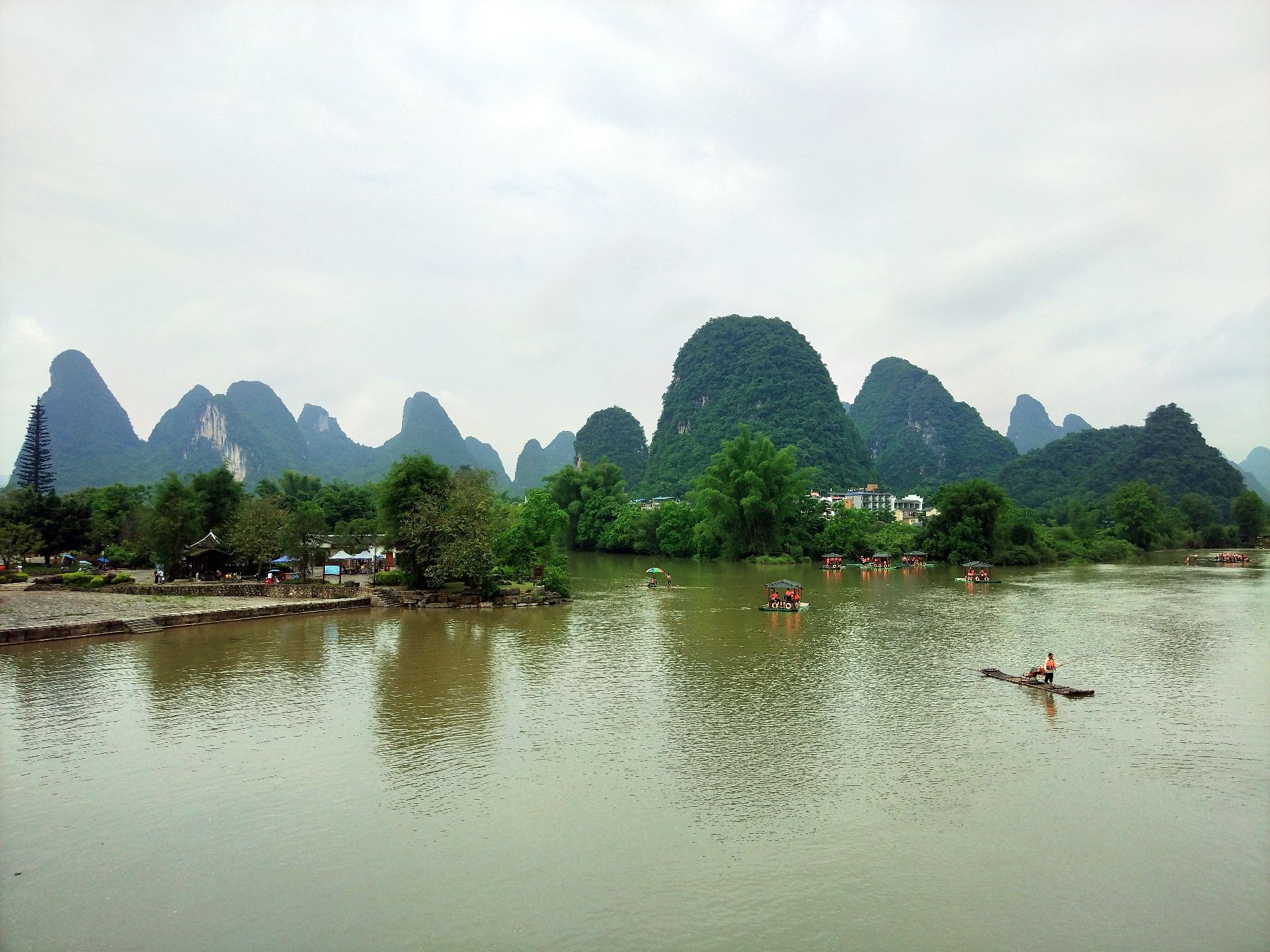 月亮水岩景区旅行图片 1