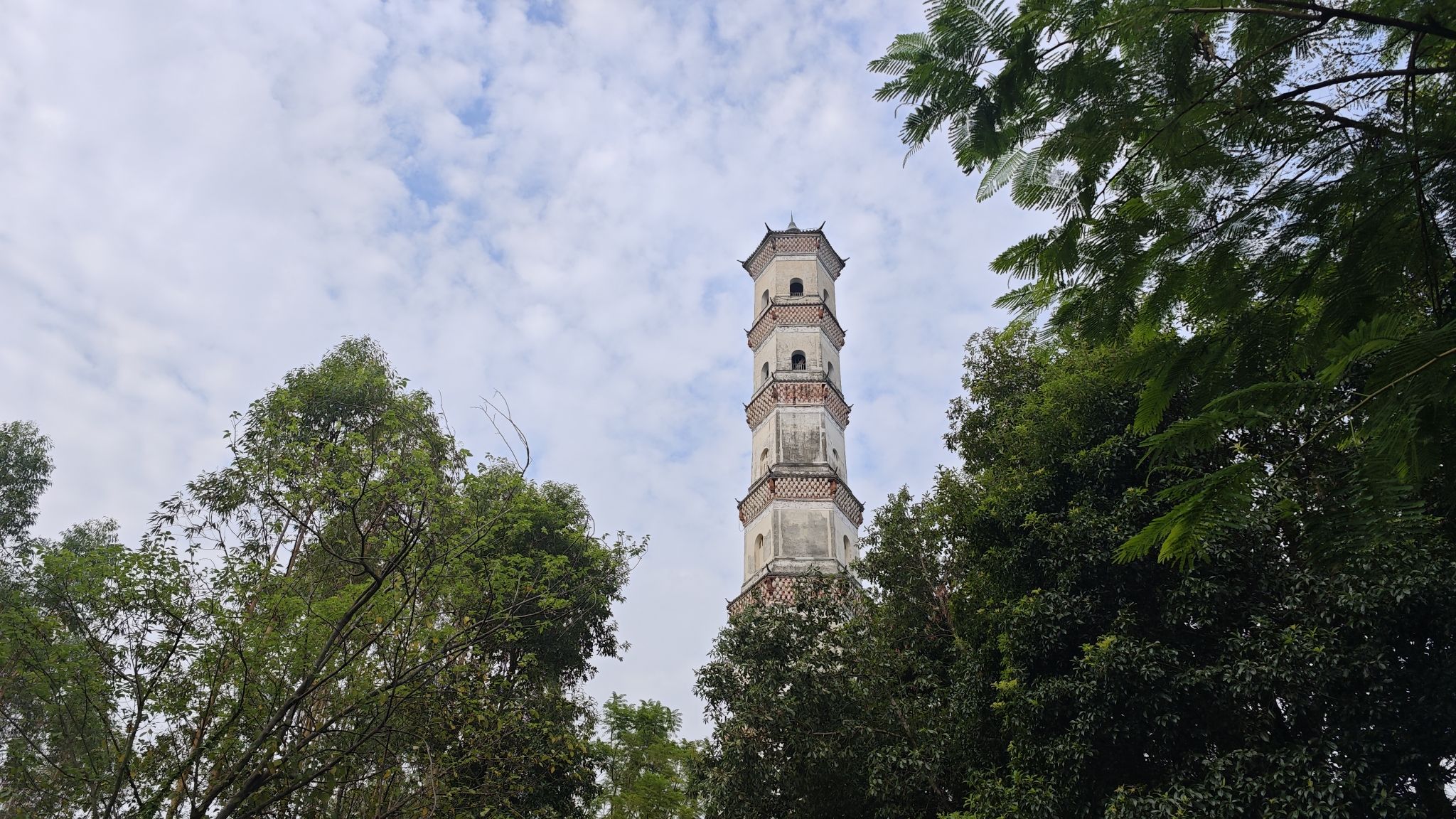 炳蔚塔旅行图片 1