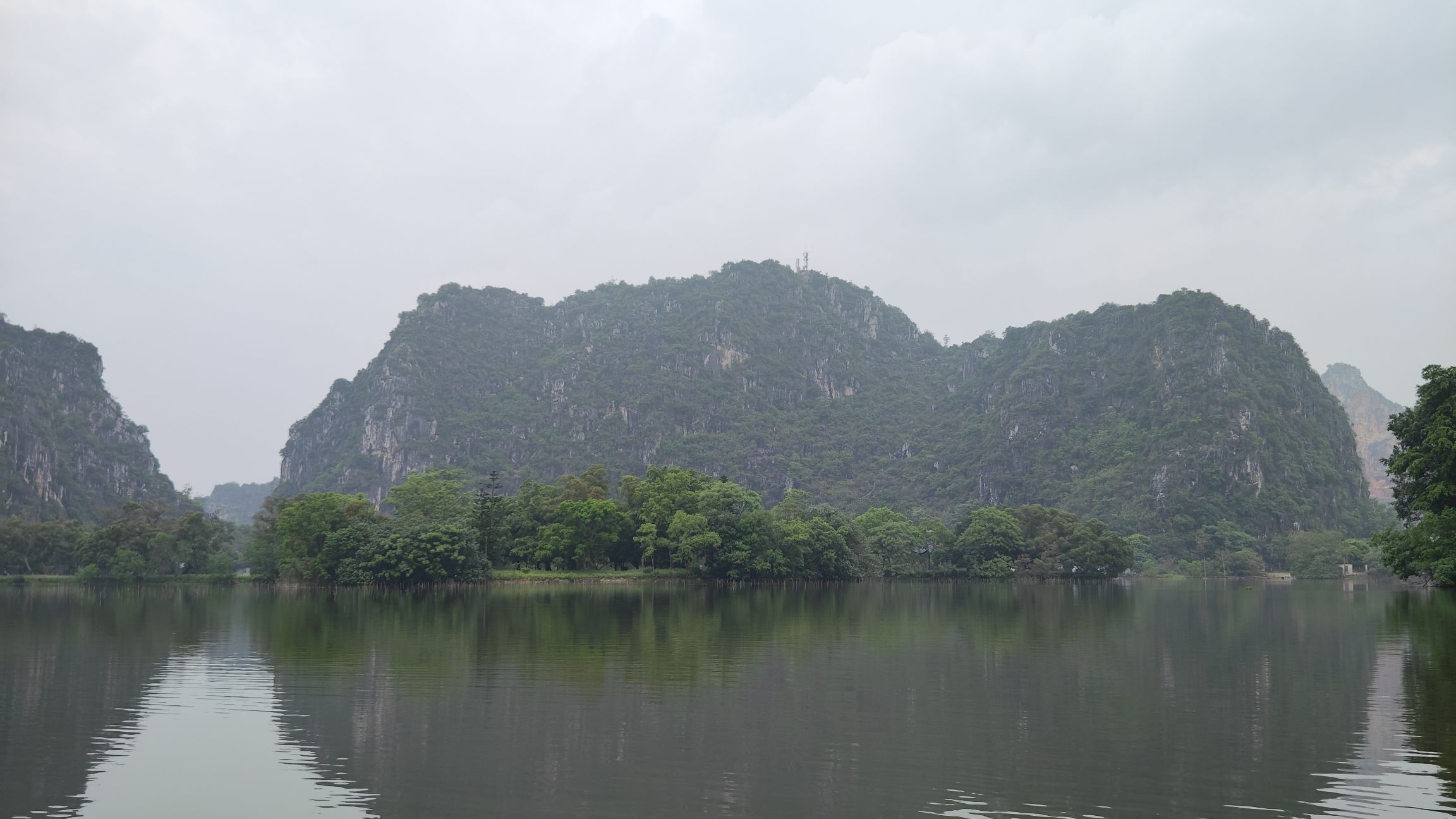 龙珠湖风景区旅行图片 1