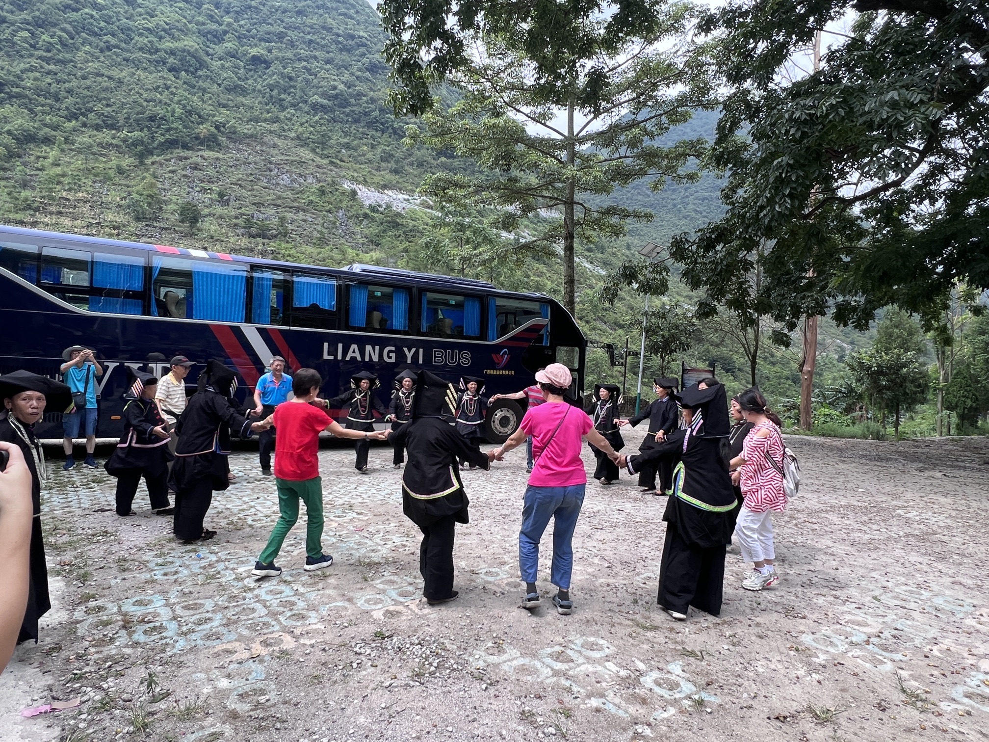 吞力黑衣壮民族风情园旅行图片 3