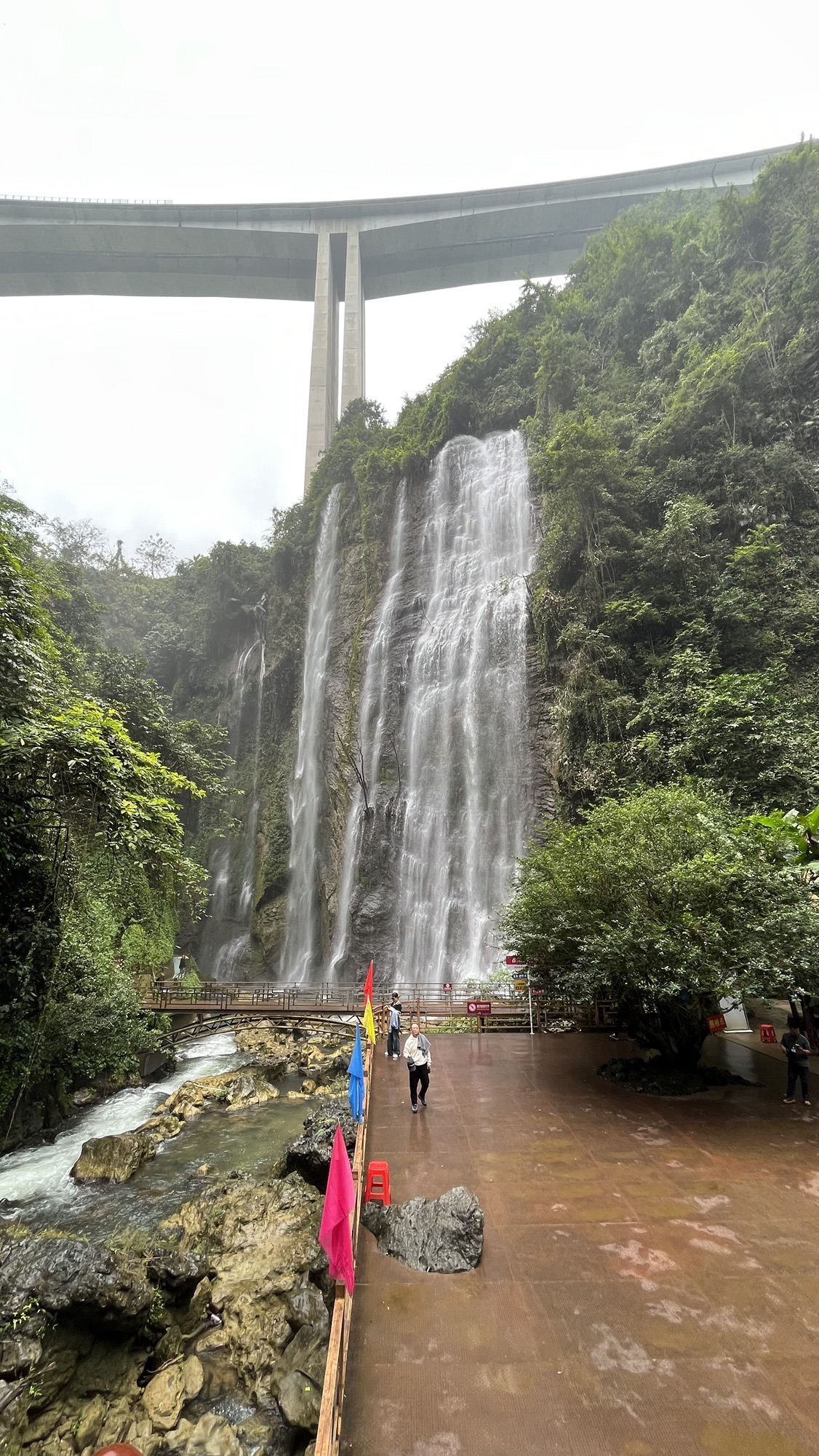 古龙山大峡谷风景区旅行图片 3