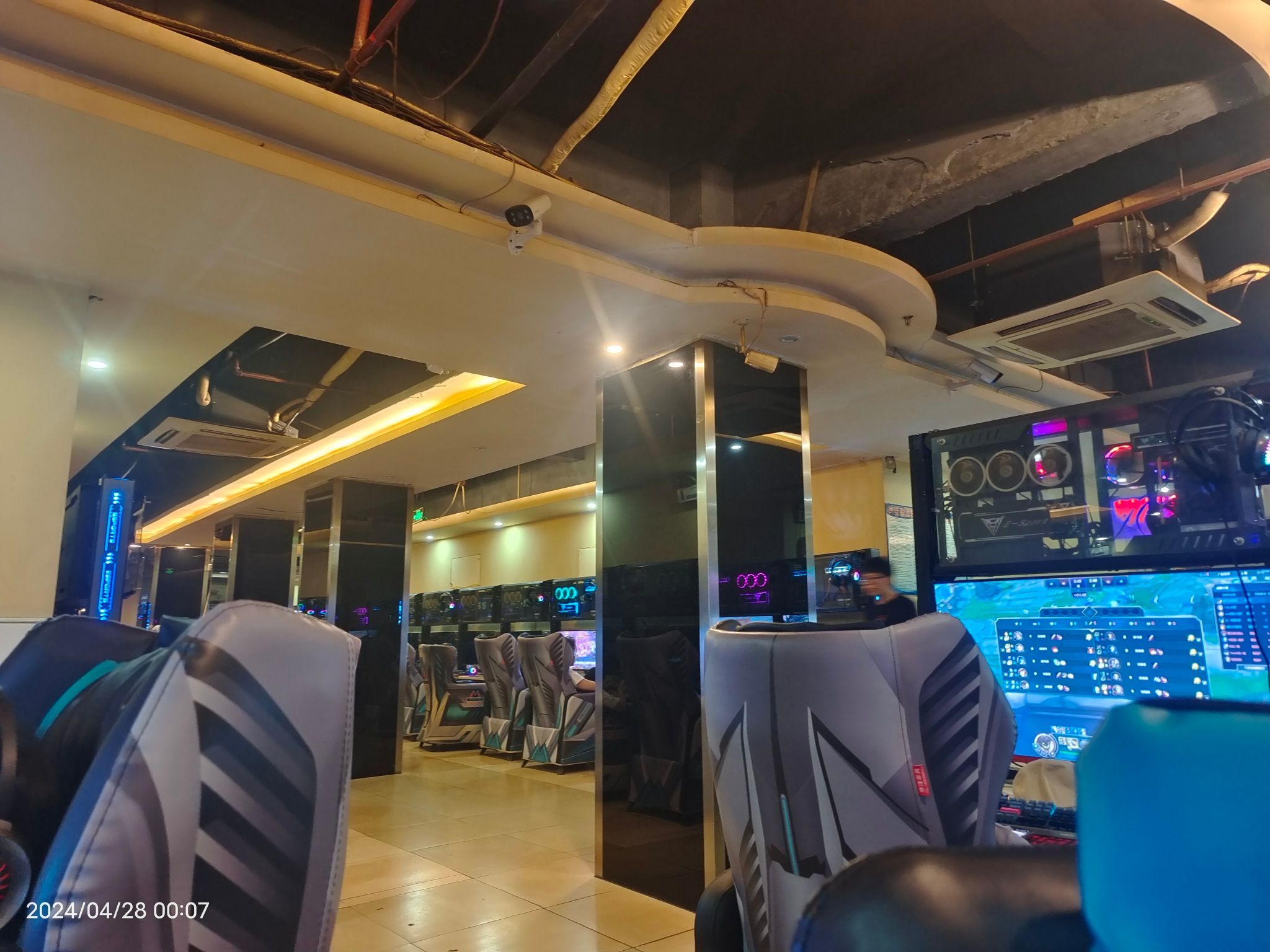 星晴岛网咖(田东商都店)