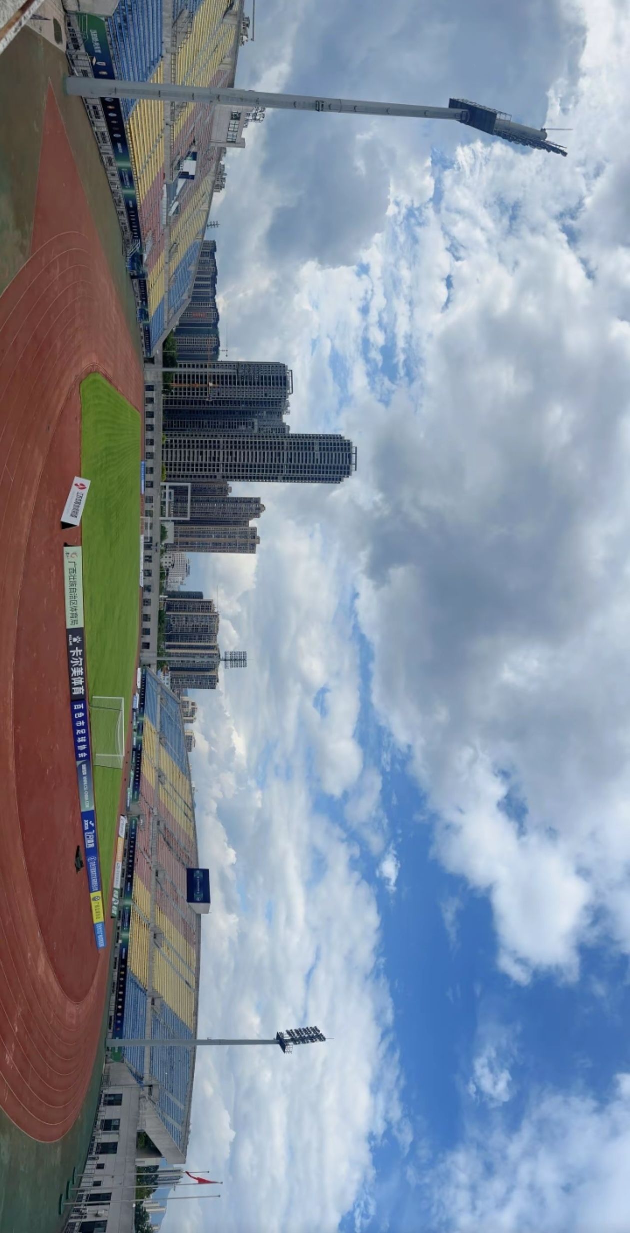 百色市体育广场旅行图片 3