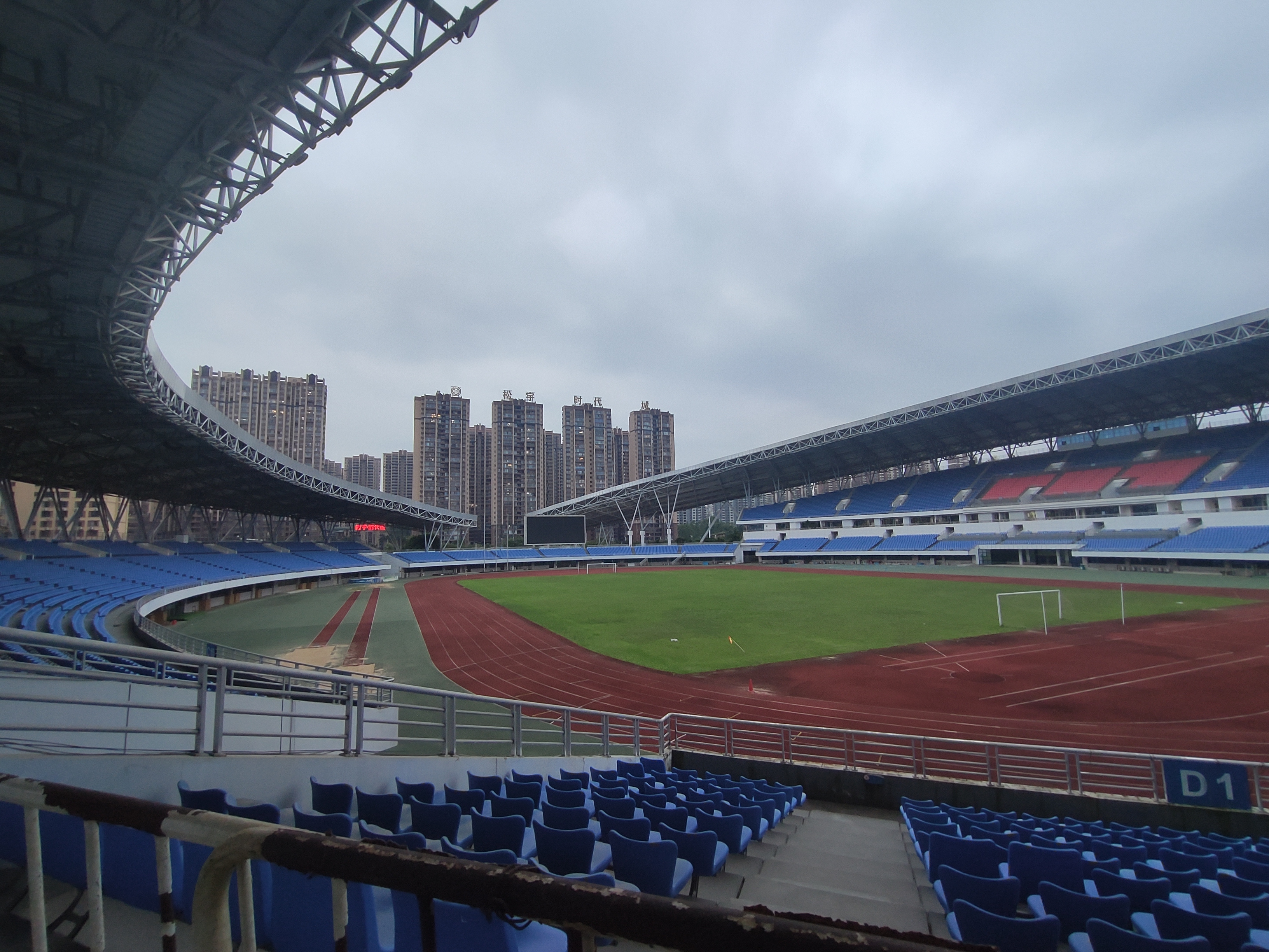 钦州市体育中心